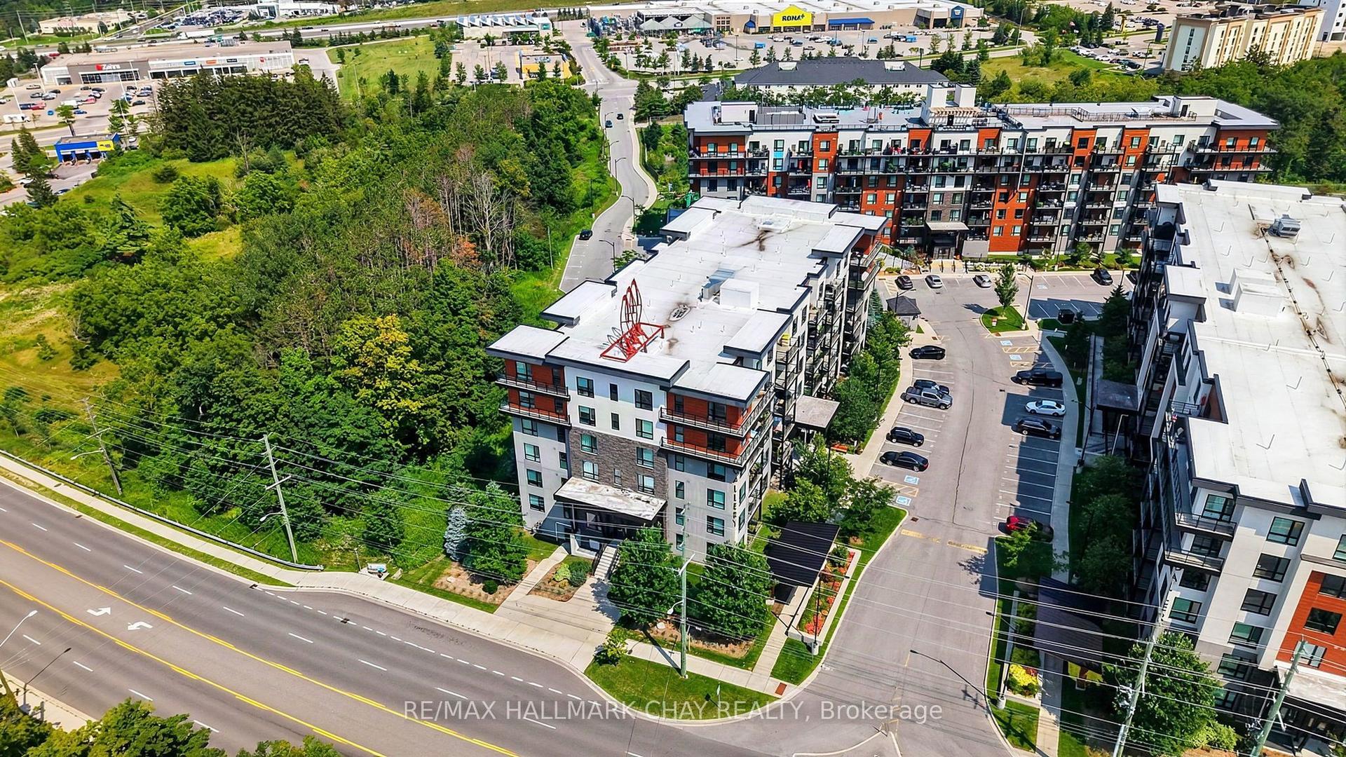 300 Essa Road #304 ##304, Barrie — Condo for sale, photo 1
