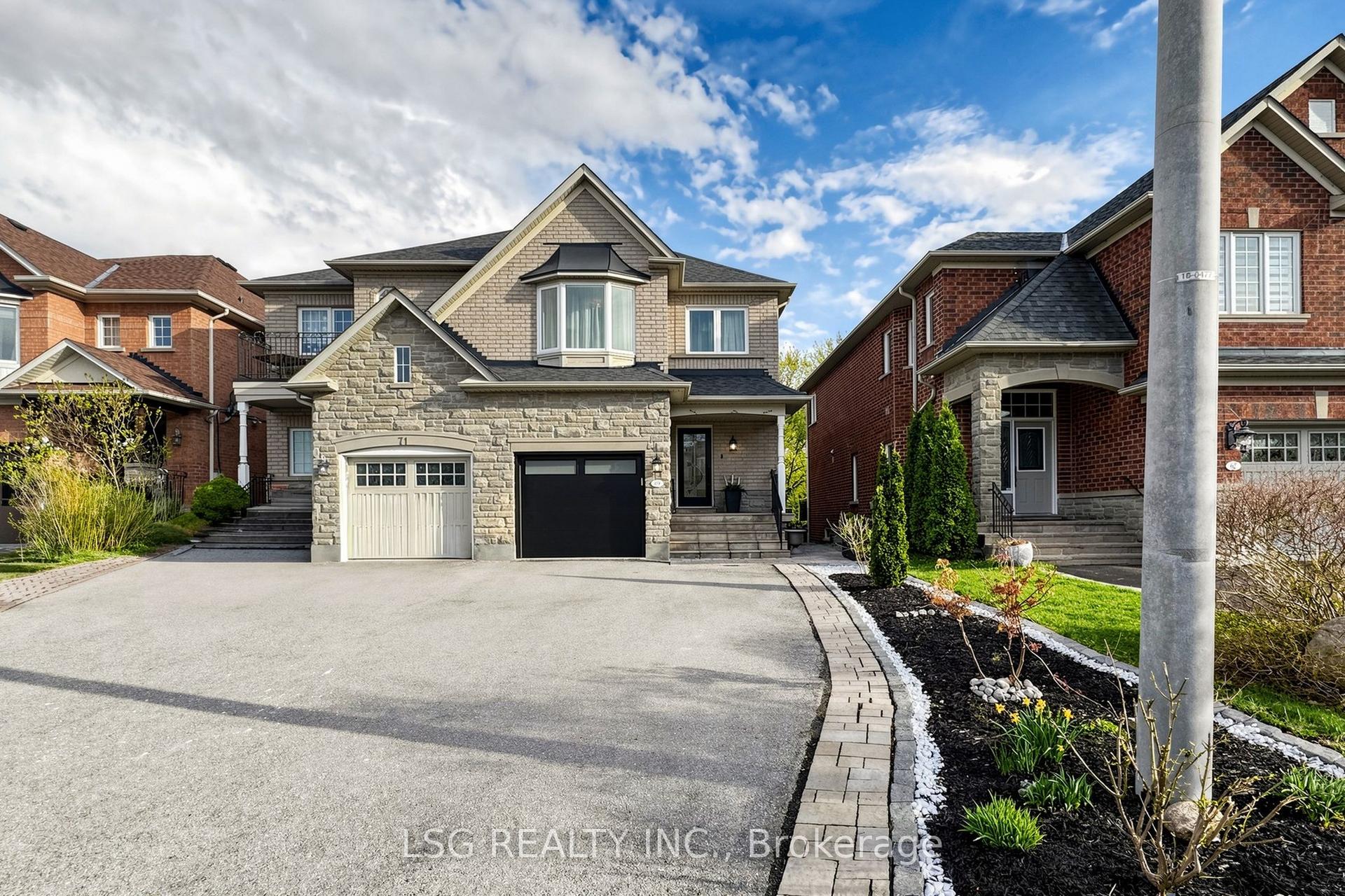 69 Gamble Glen Crescent — photo 1