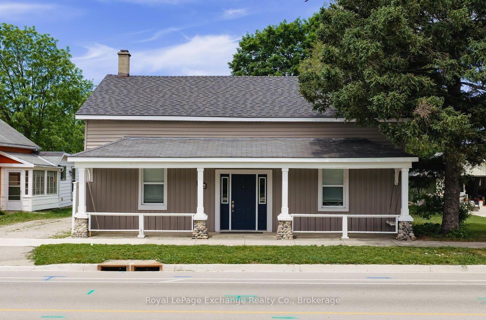 544 Queen Street — photo 1