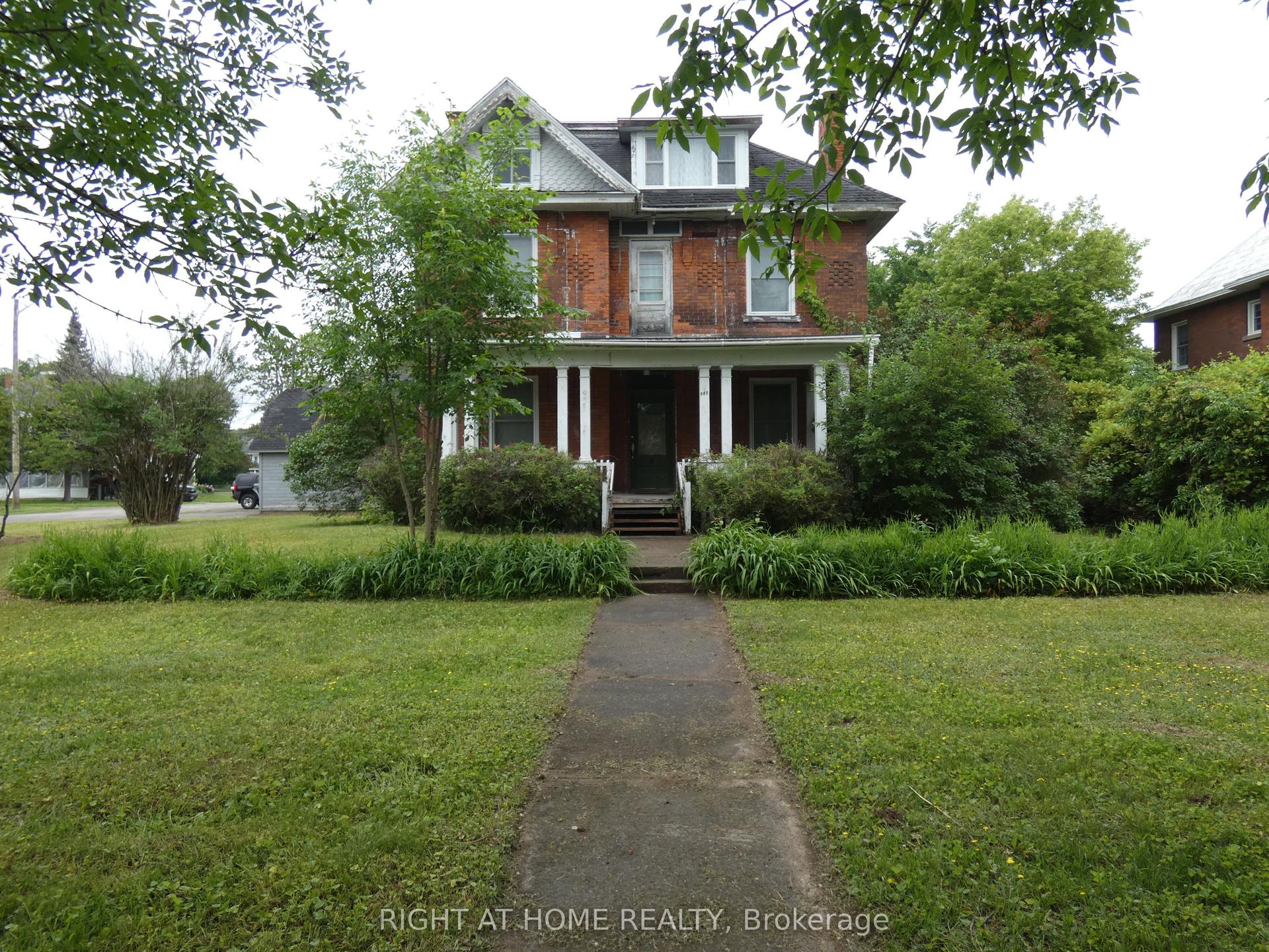 142 Holditch Street, West Nipissing — Detached for sale, photo 1