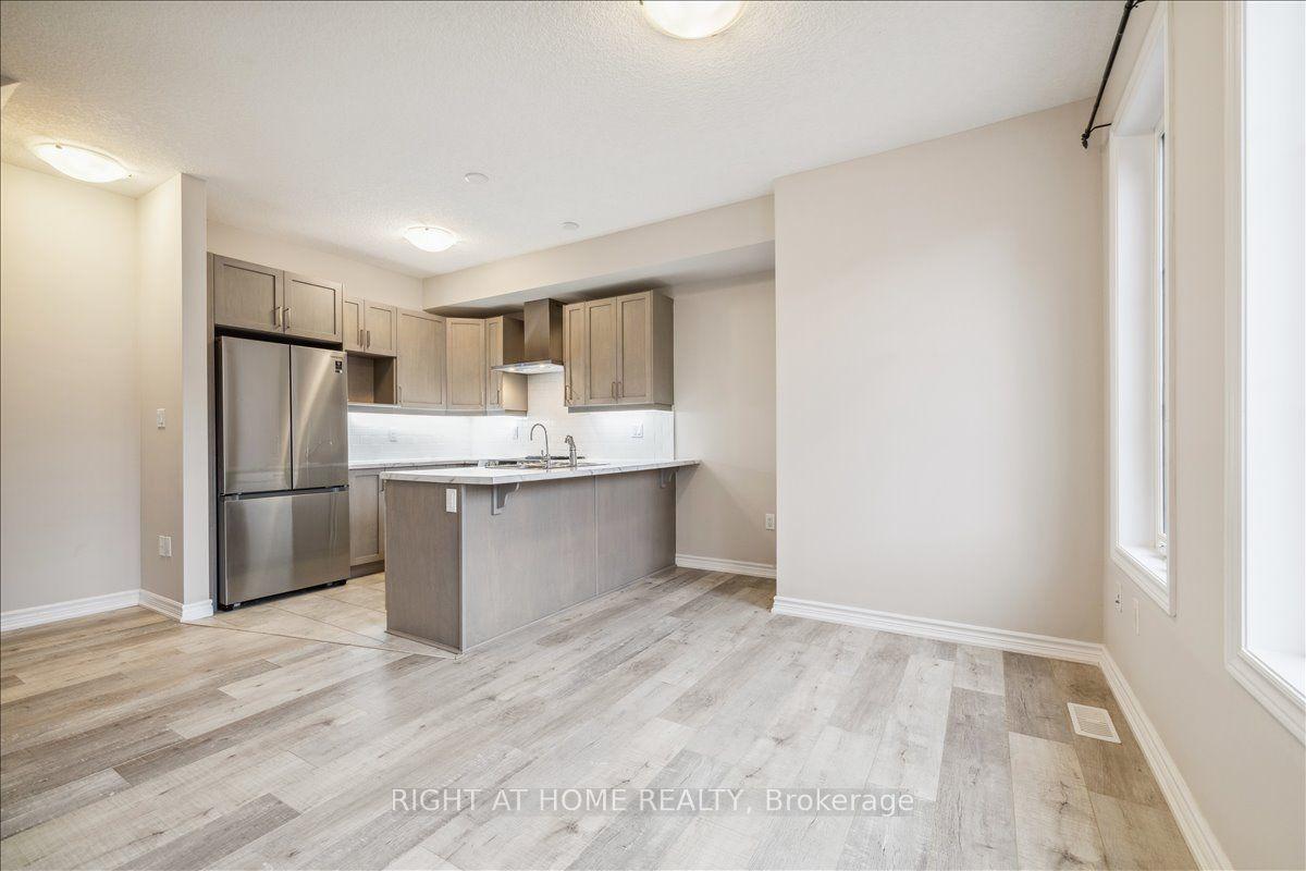 445 Ontario Street S 93 #93 — photo 1