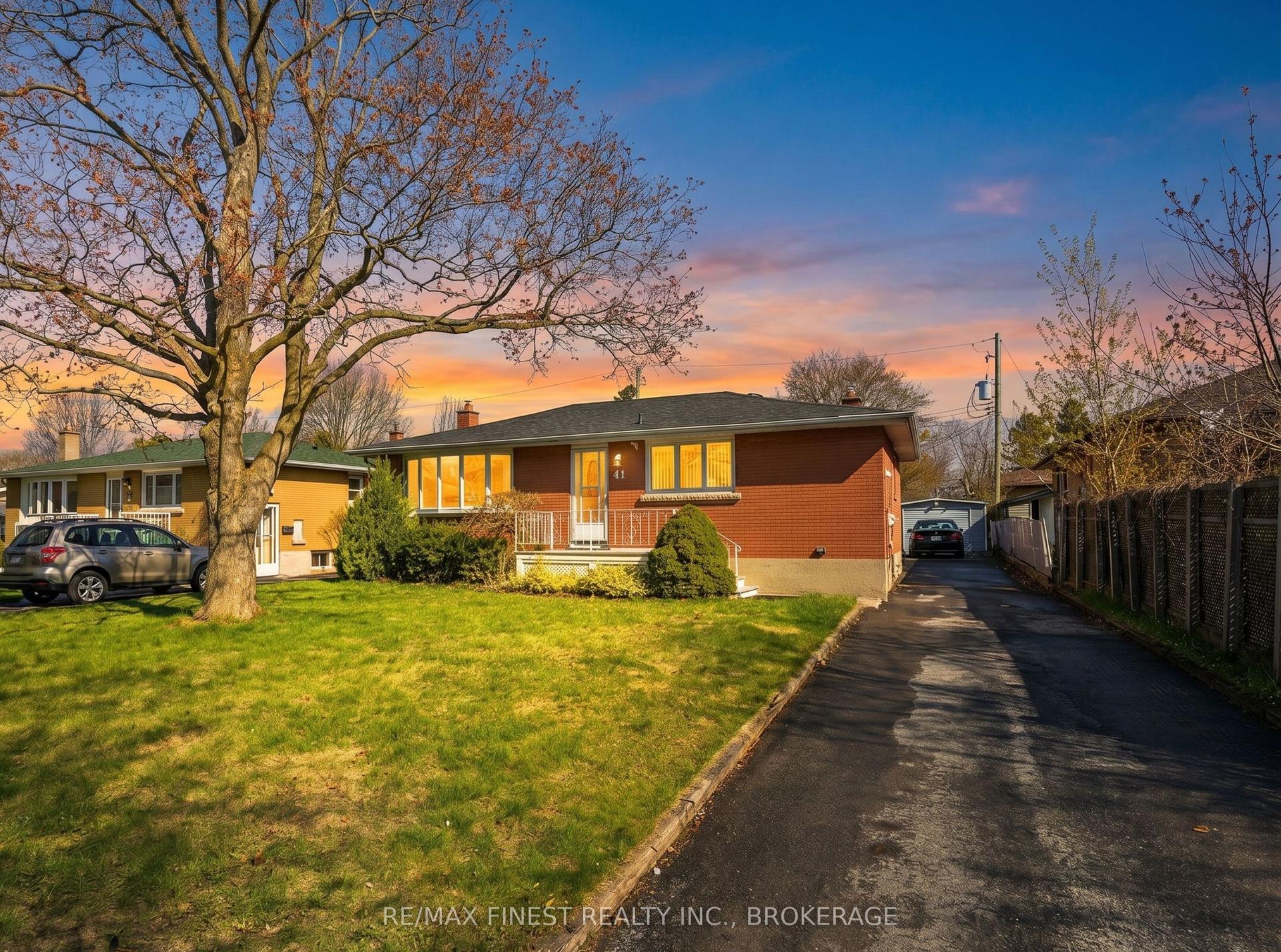 41 Campbell Crescent — photo 1