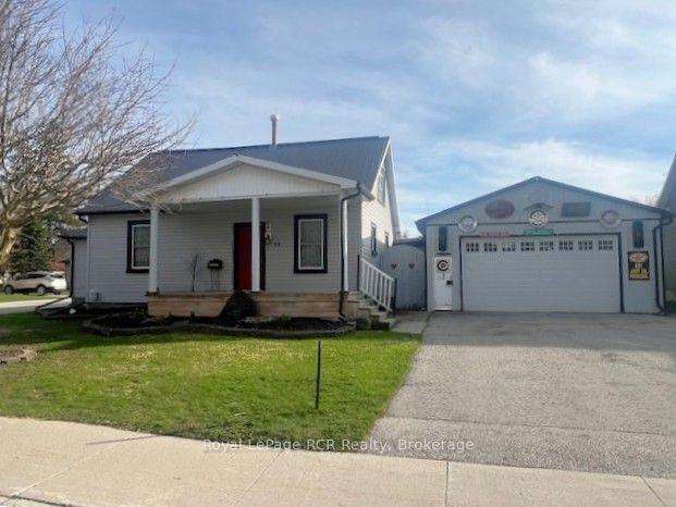 64 George Street S — photo 1