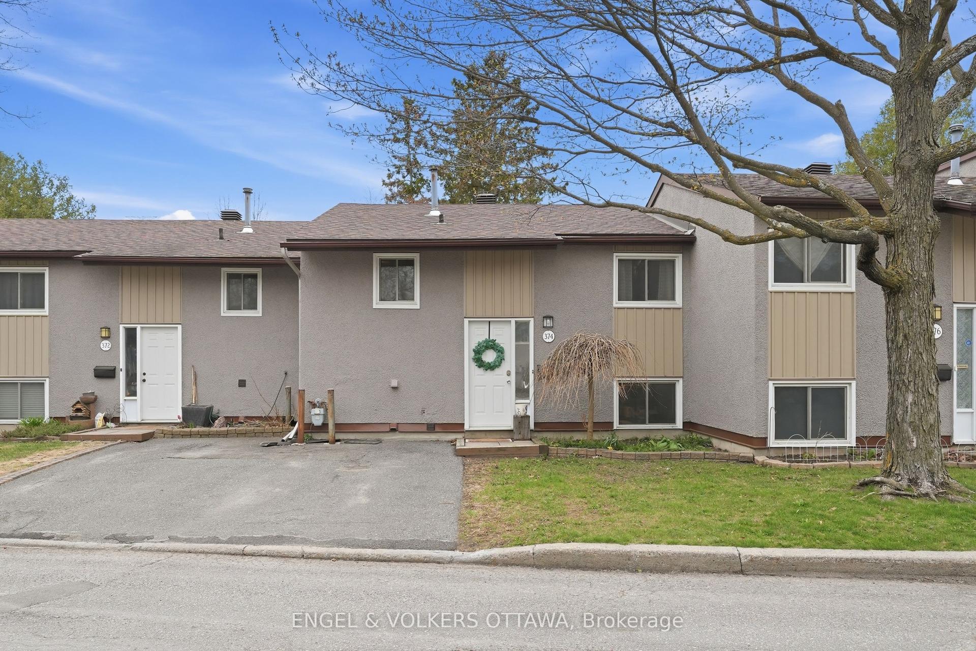 374 Woodfield Drive — photo 1