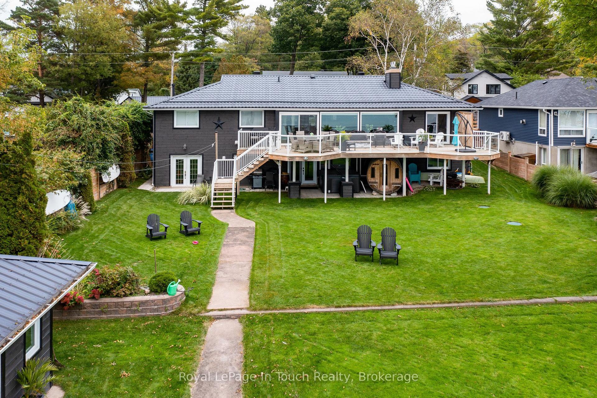 8 TINY BEACHES Road S, Tiny — Detached for sale, photo 1