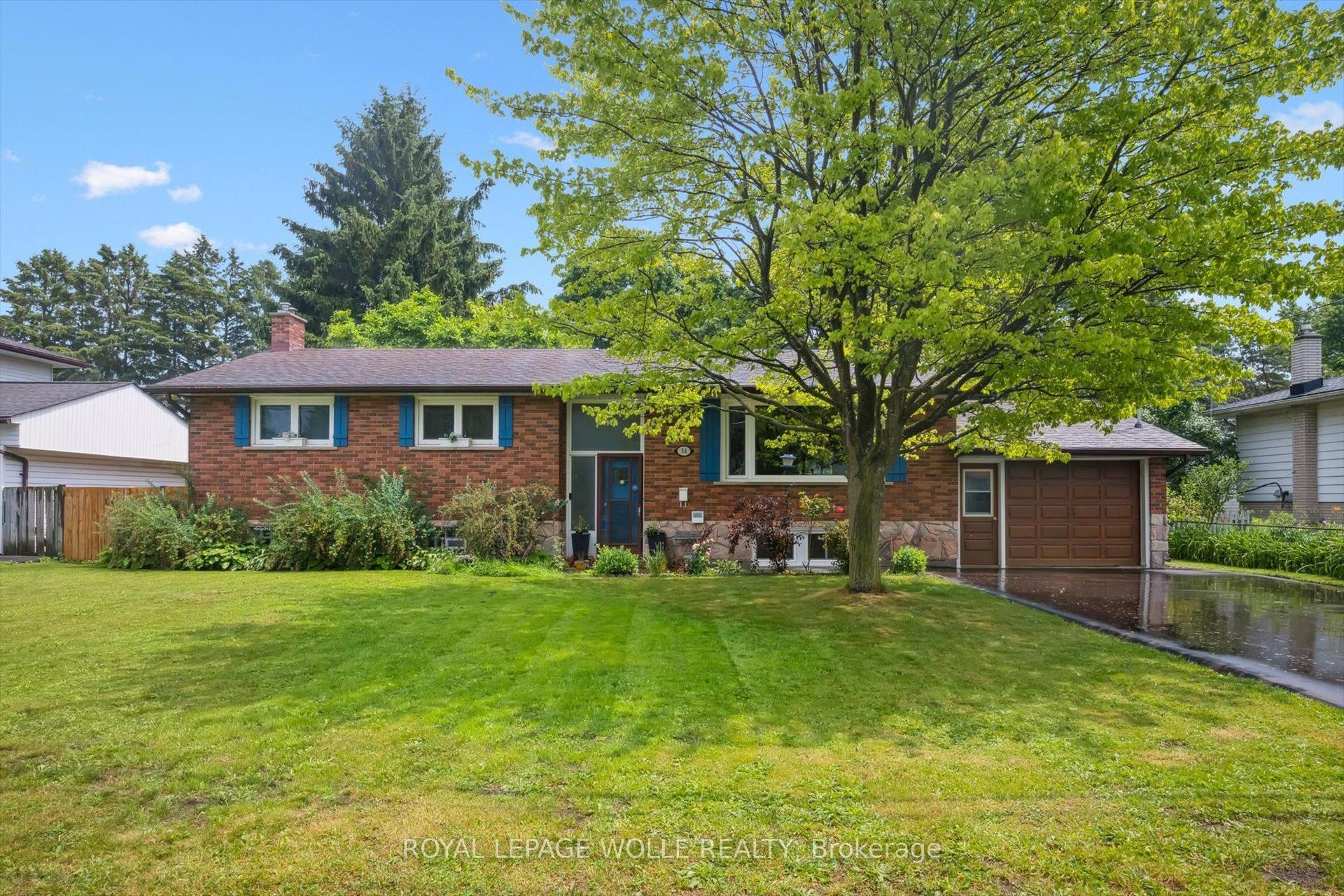 54 Schweitzer Street Unit B #Unit B, Kitchener — Detached for lease, photo 1