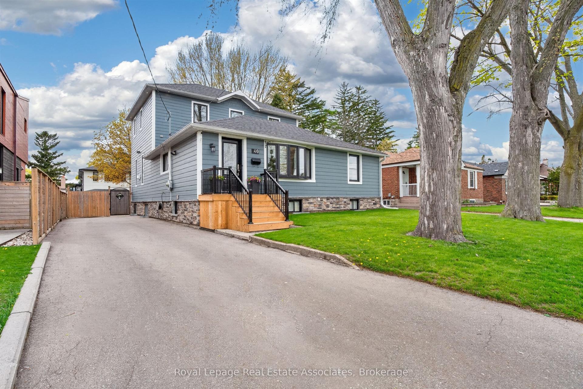 40 Briarwood Avenue — photo 1
