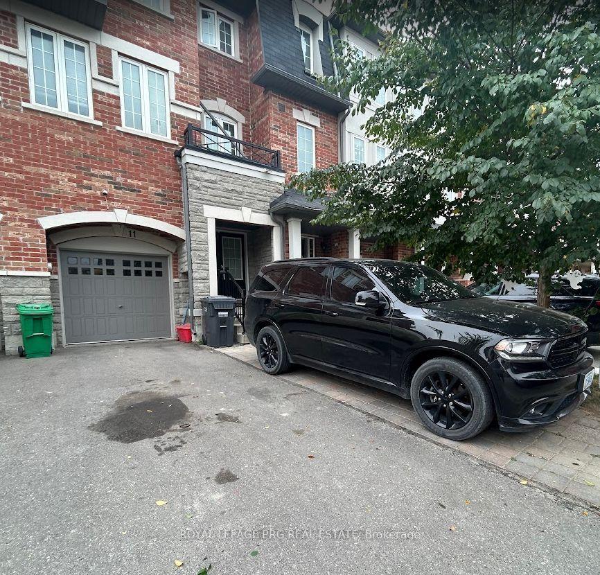 11 Sprucewood Road, Brampton — Townhouse for lease, photo 1