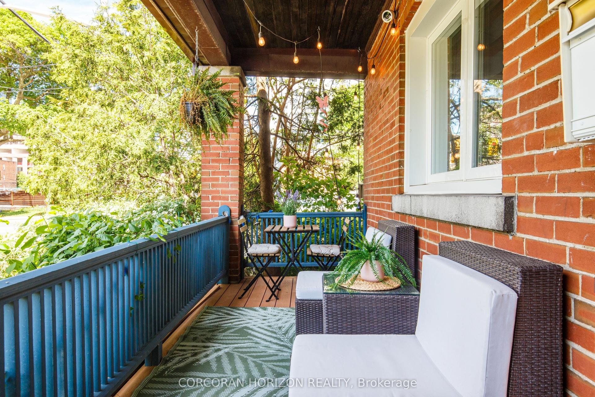 77 Montgomery Avenue, Toronto — Semi-Detached for sale, photo 1