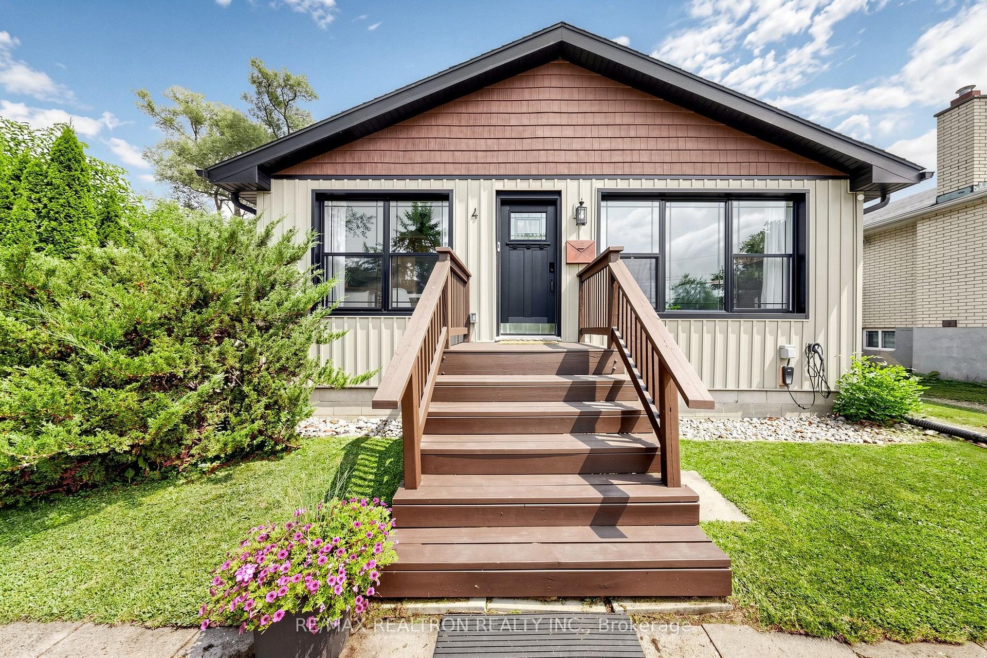4 Waterbend Drive, Georgina — Detached for sale, photo 1