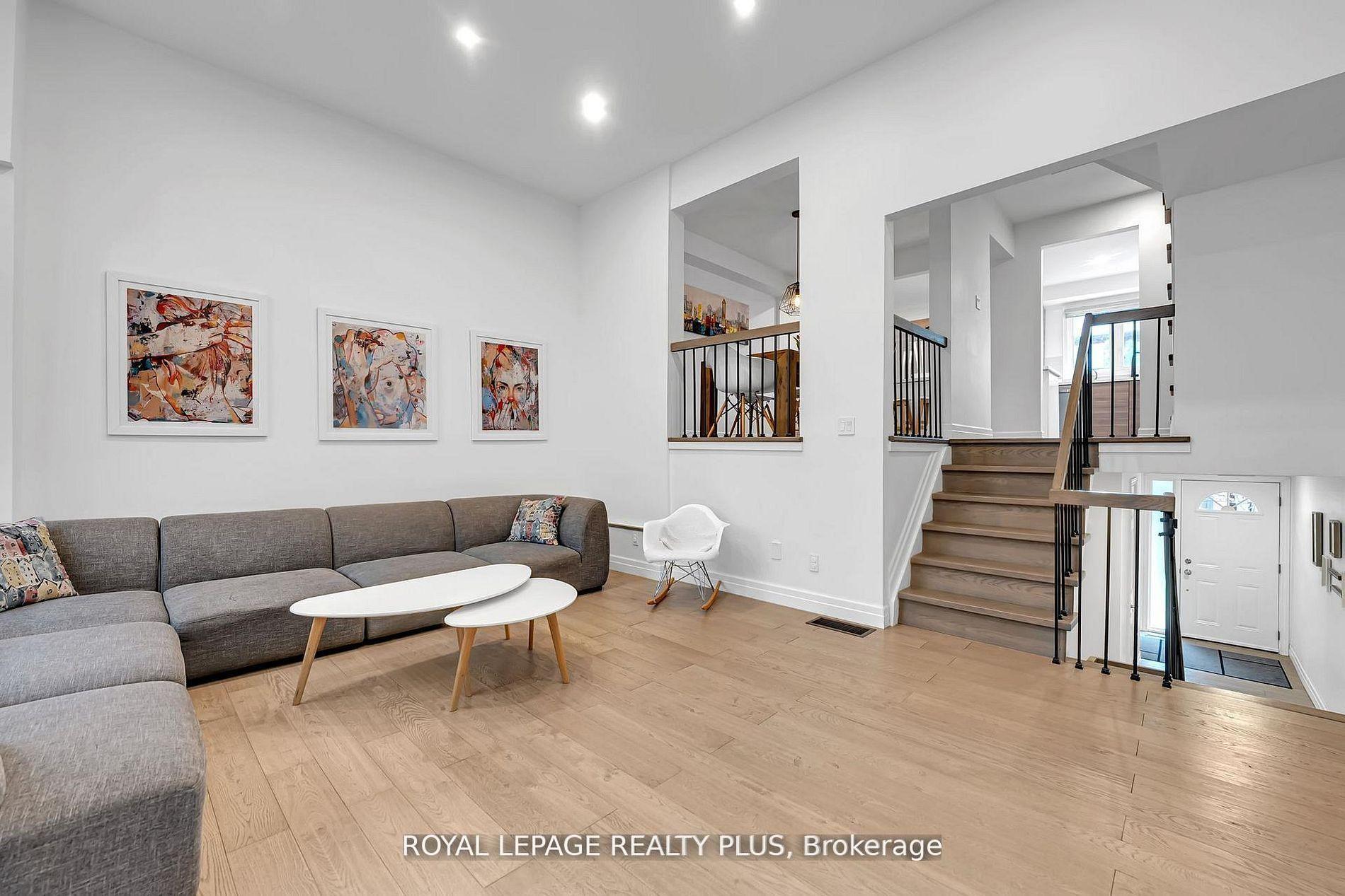 1755 Rathburn Road E 20 #20, Mississauga — Condo Town for lease, photo 1