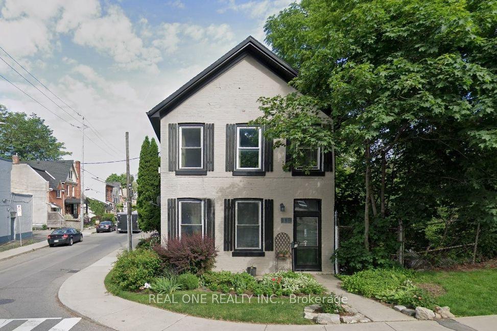 118 Queen Street S Room 2 #Room 2 — photo 1