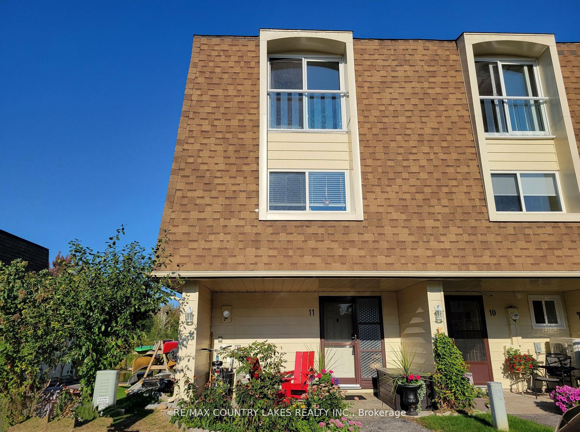 4 Paradise Boulevard 11 #11, Ramara — Condo Town for sale, photo 1
