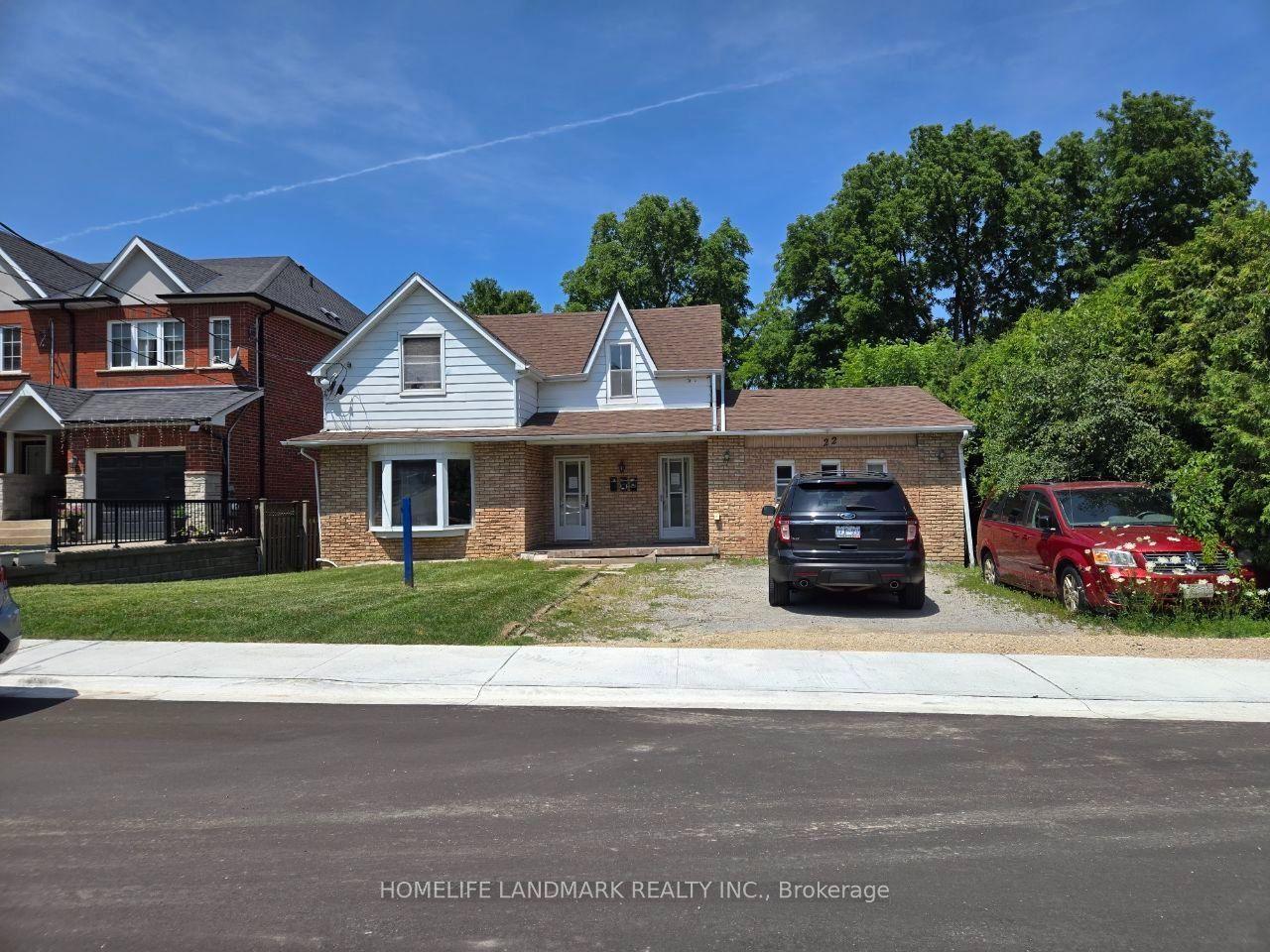 22 Centre Street 1 #1, Aurora — Multiplex for lease, photo 1