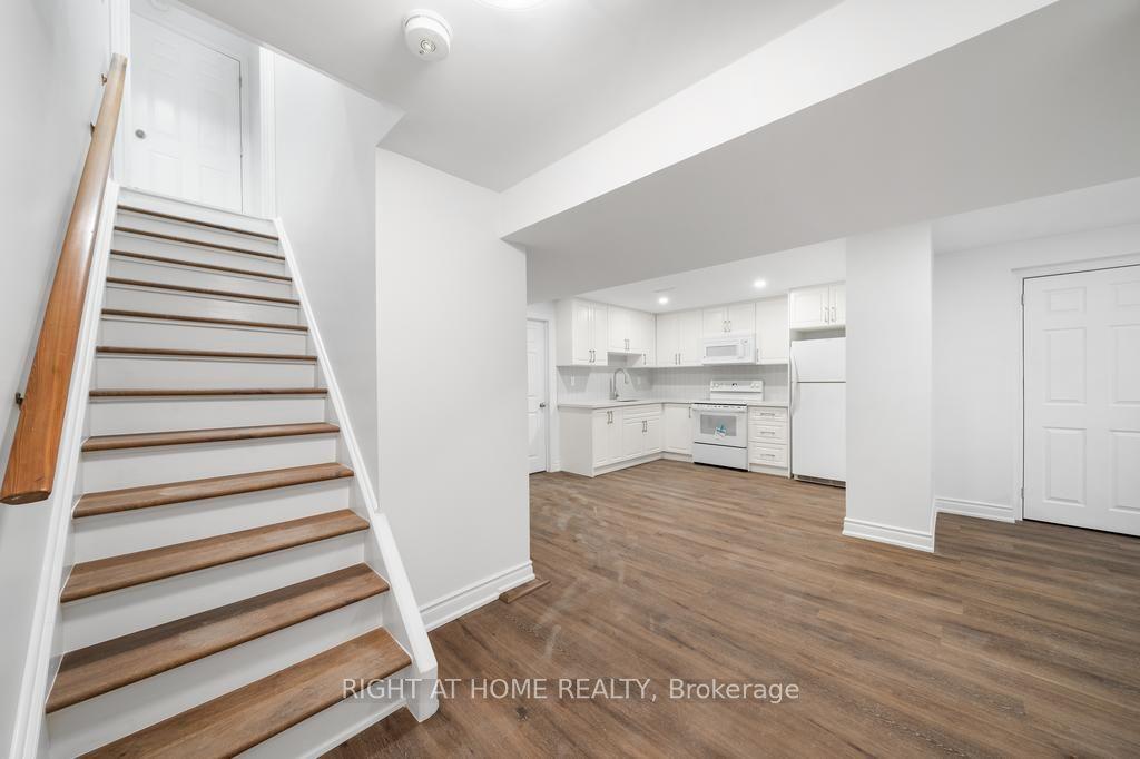 582 Carlyle Court Lower #Lower, Oshawa — Detached for lease, photo 1