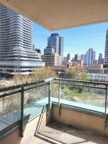 889 Bay Street 601 #601, Toronto — Condo for lease, photo 1