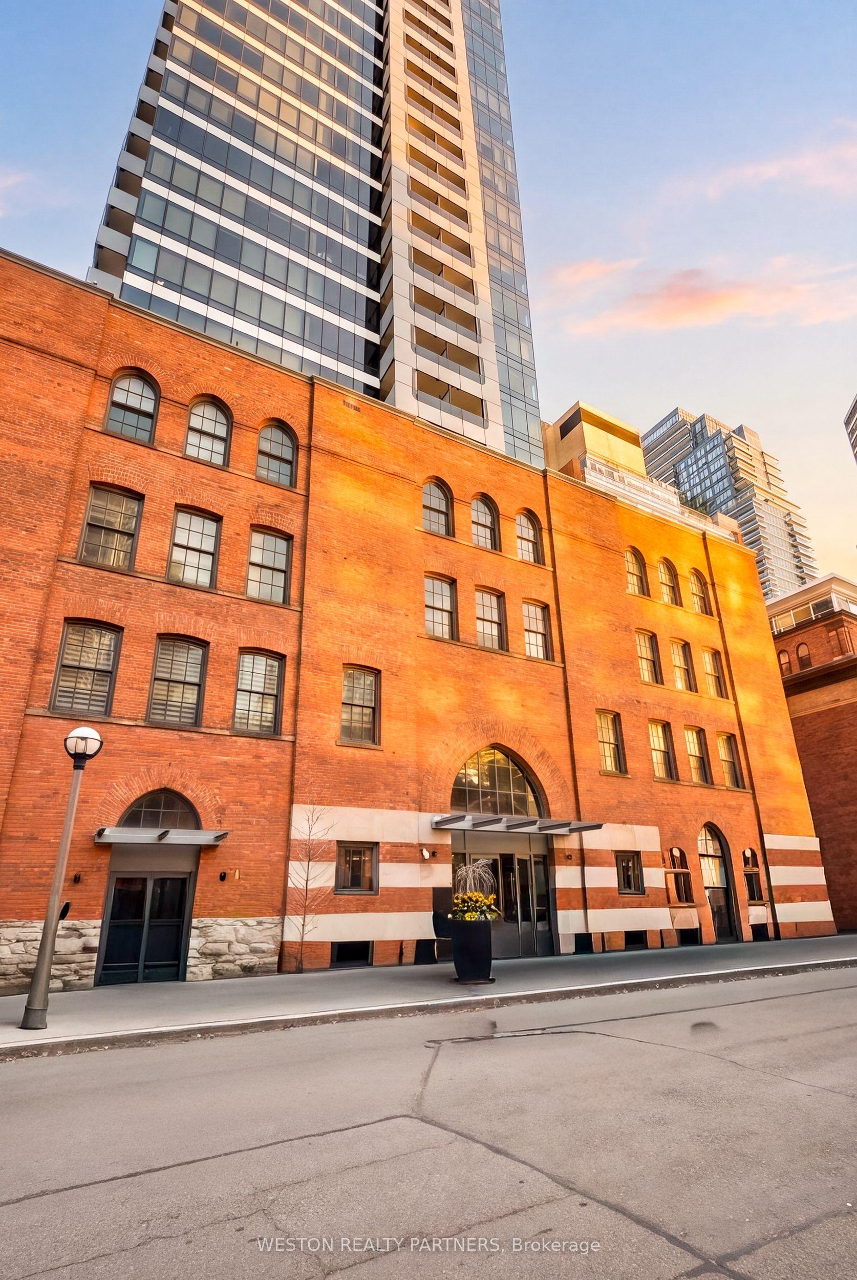 5 St Joseph Street, Toronto — Condo for lease, photo 1