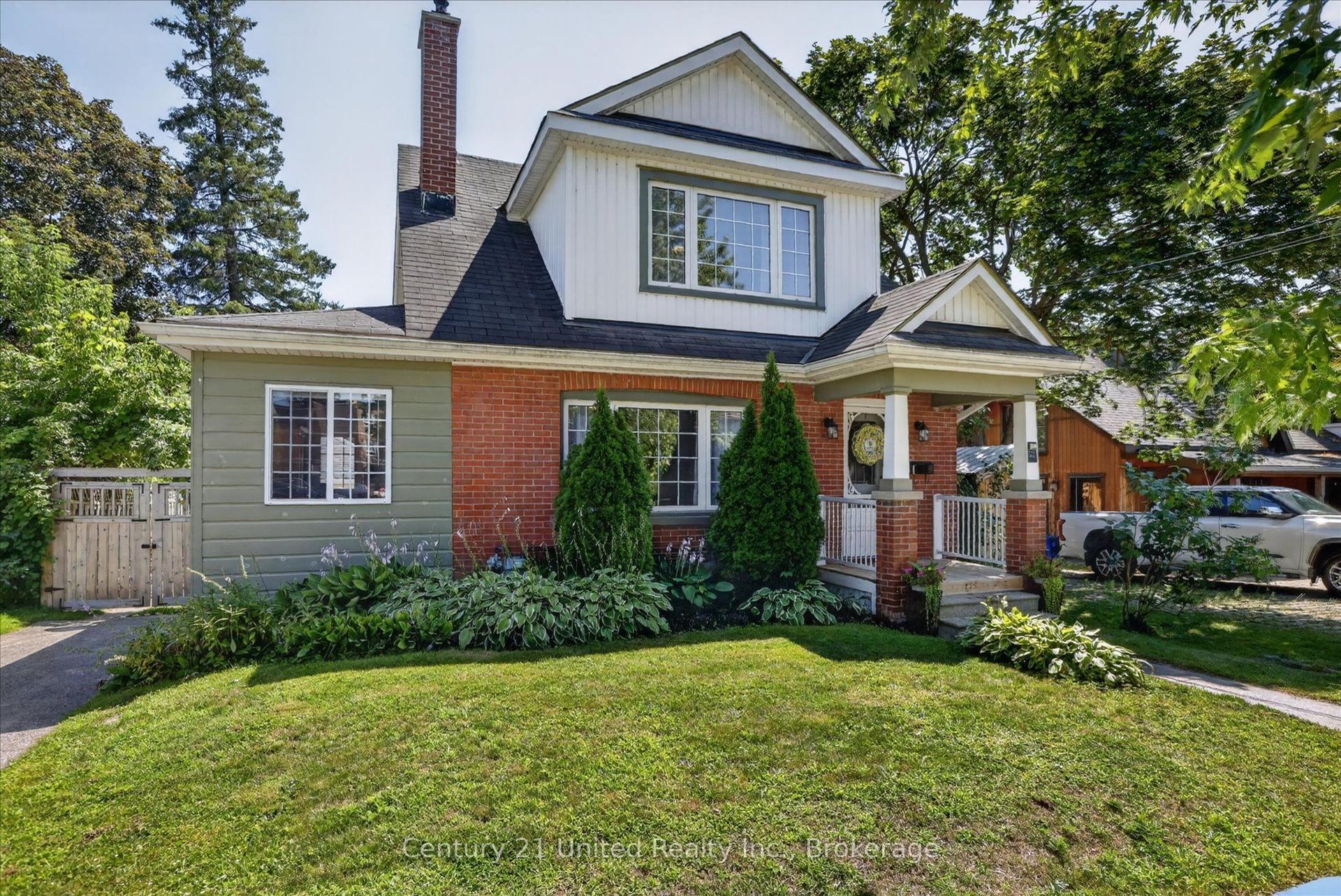 115 Douro Street, Peterborough — Detached for sale, photo 1