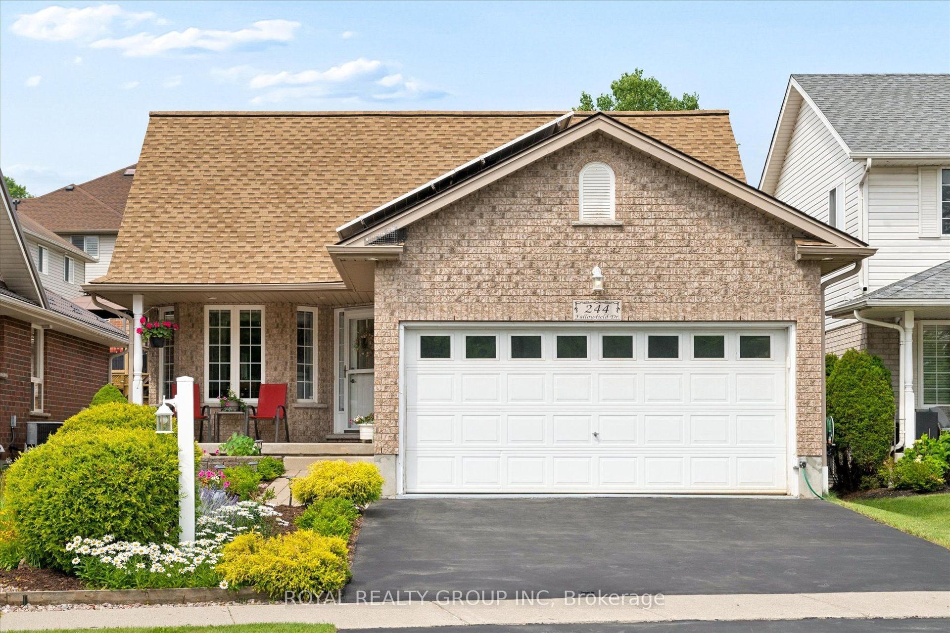 244 Fallowfield Drive, Kitchener — Detached for sale, photo 1