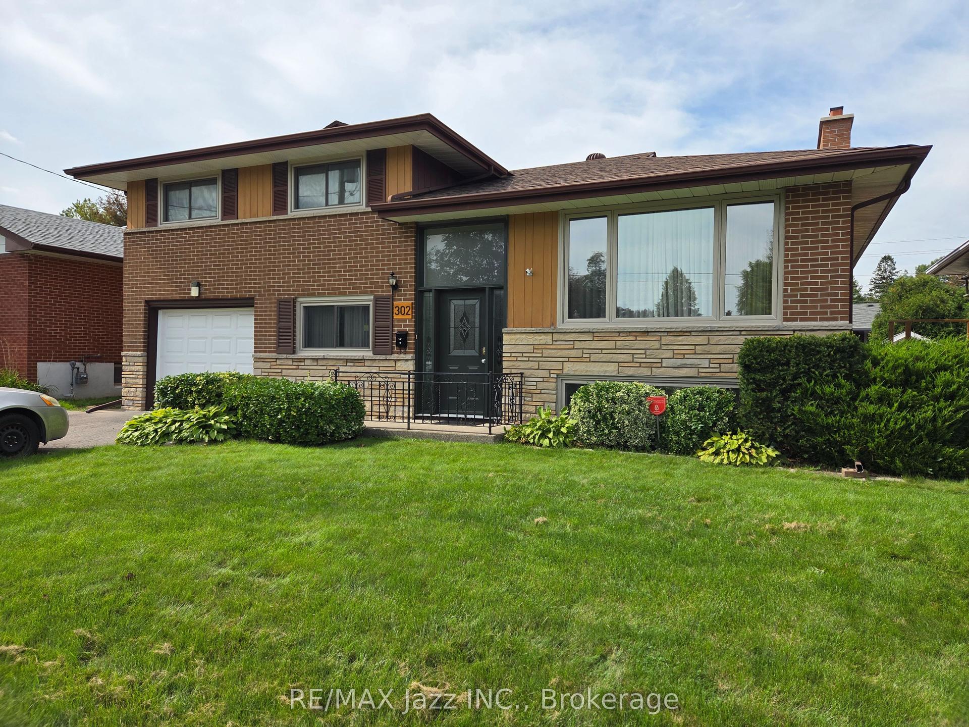 302 Poplar Street, Oshawa — Detached for sale, photo 1