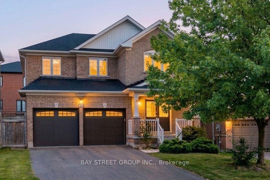 37 Mynden Way, Newmarket — Detached for sale, photo 1