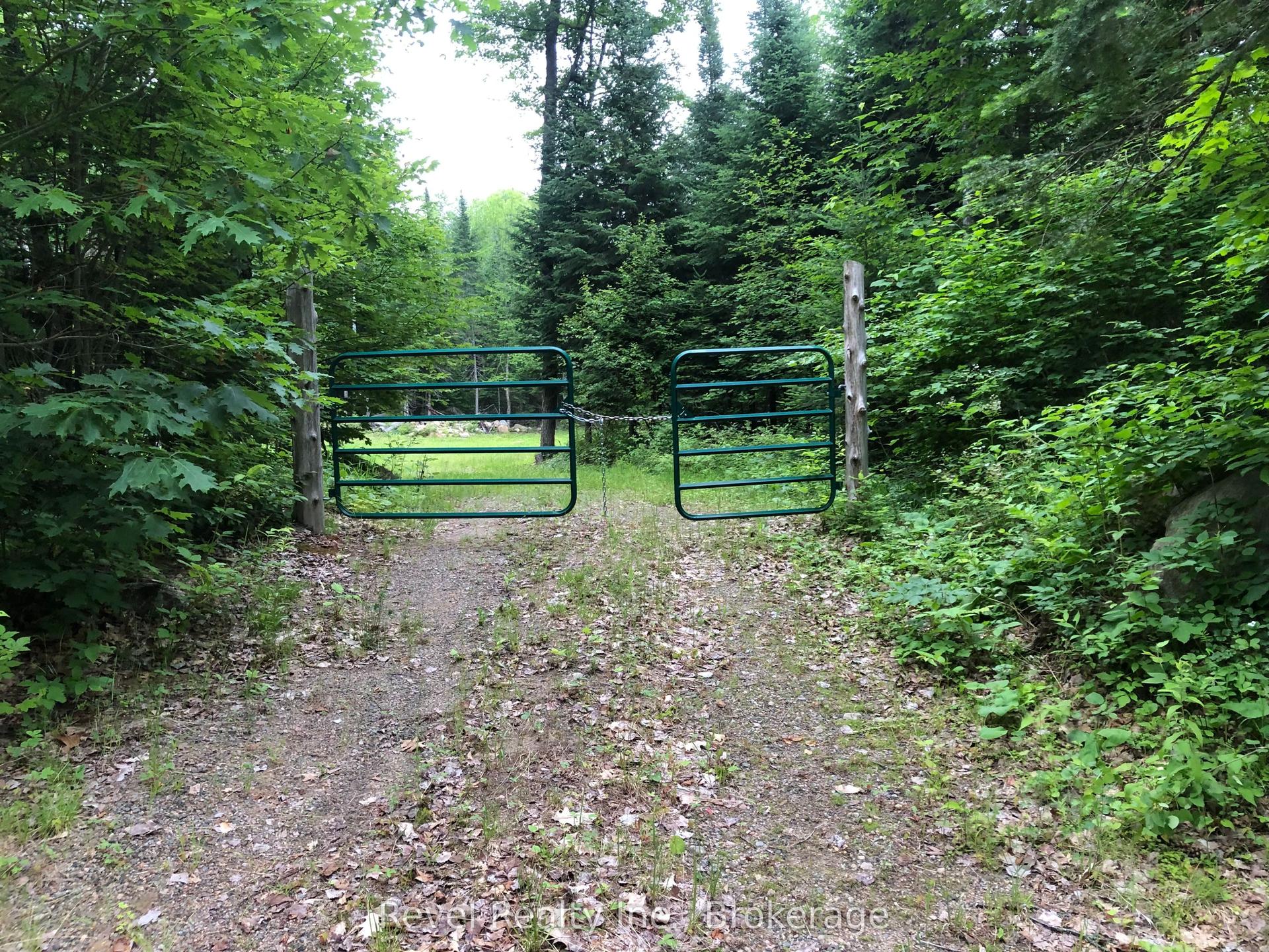 17 DIAMOND LAKE Road, Madawaska Valley — Land for sale, photo 1