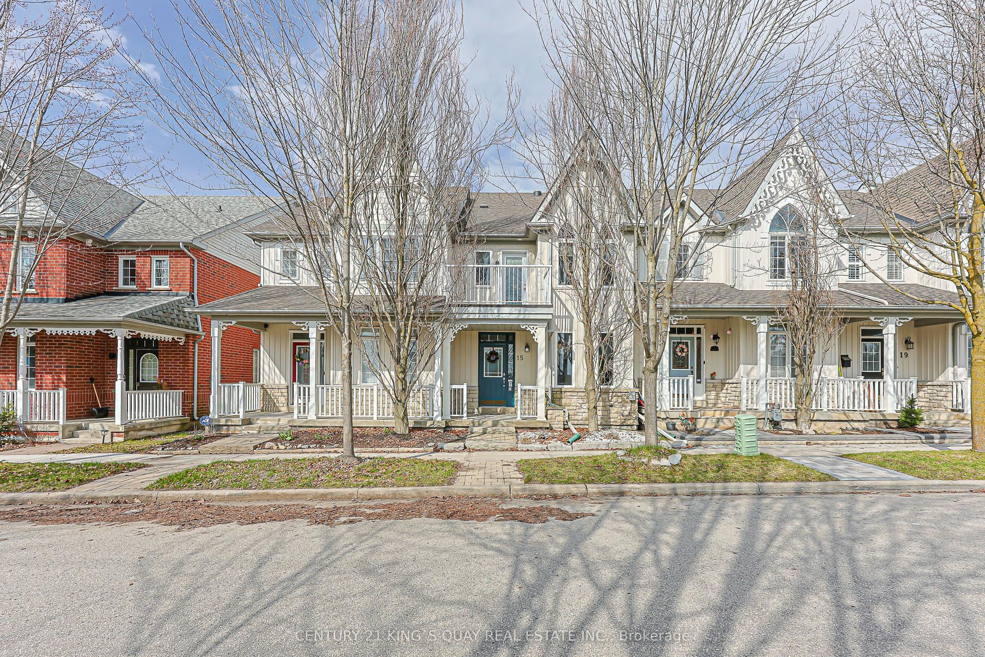 15 Queens Plate Drive — photo 1