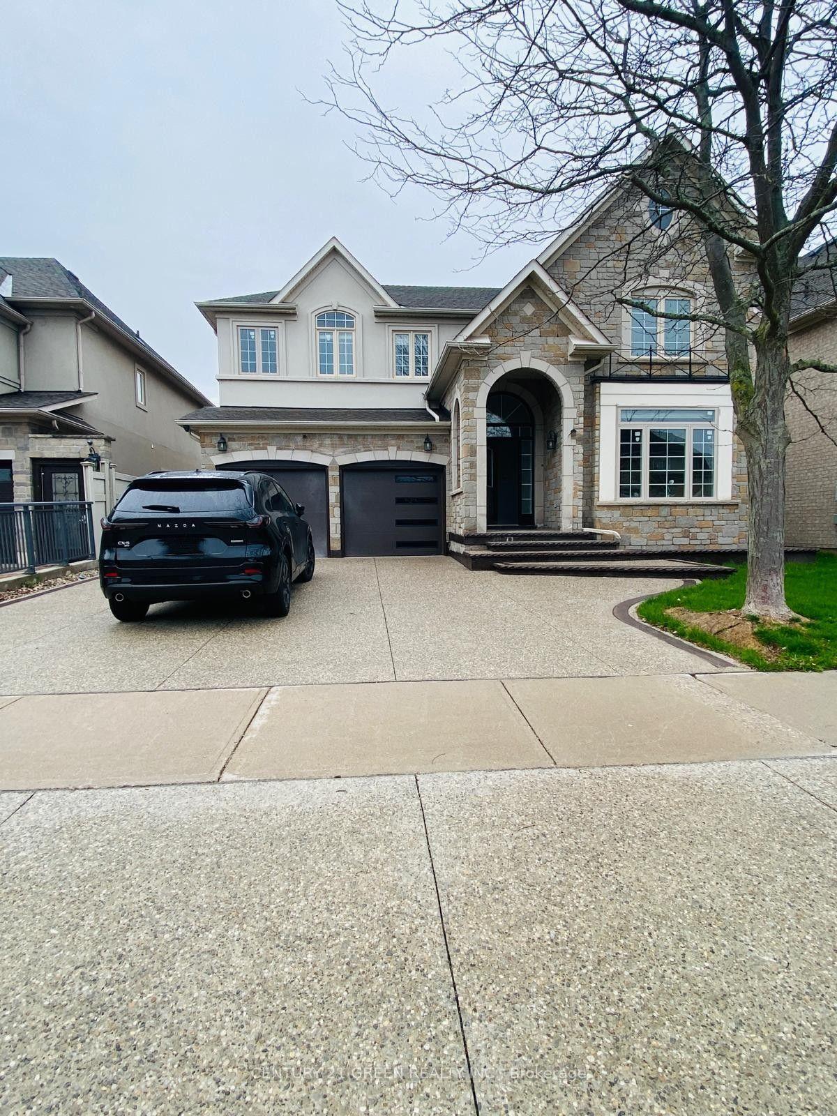 137 Spring Azure Crescent BSMT #BSMT — photo 1