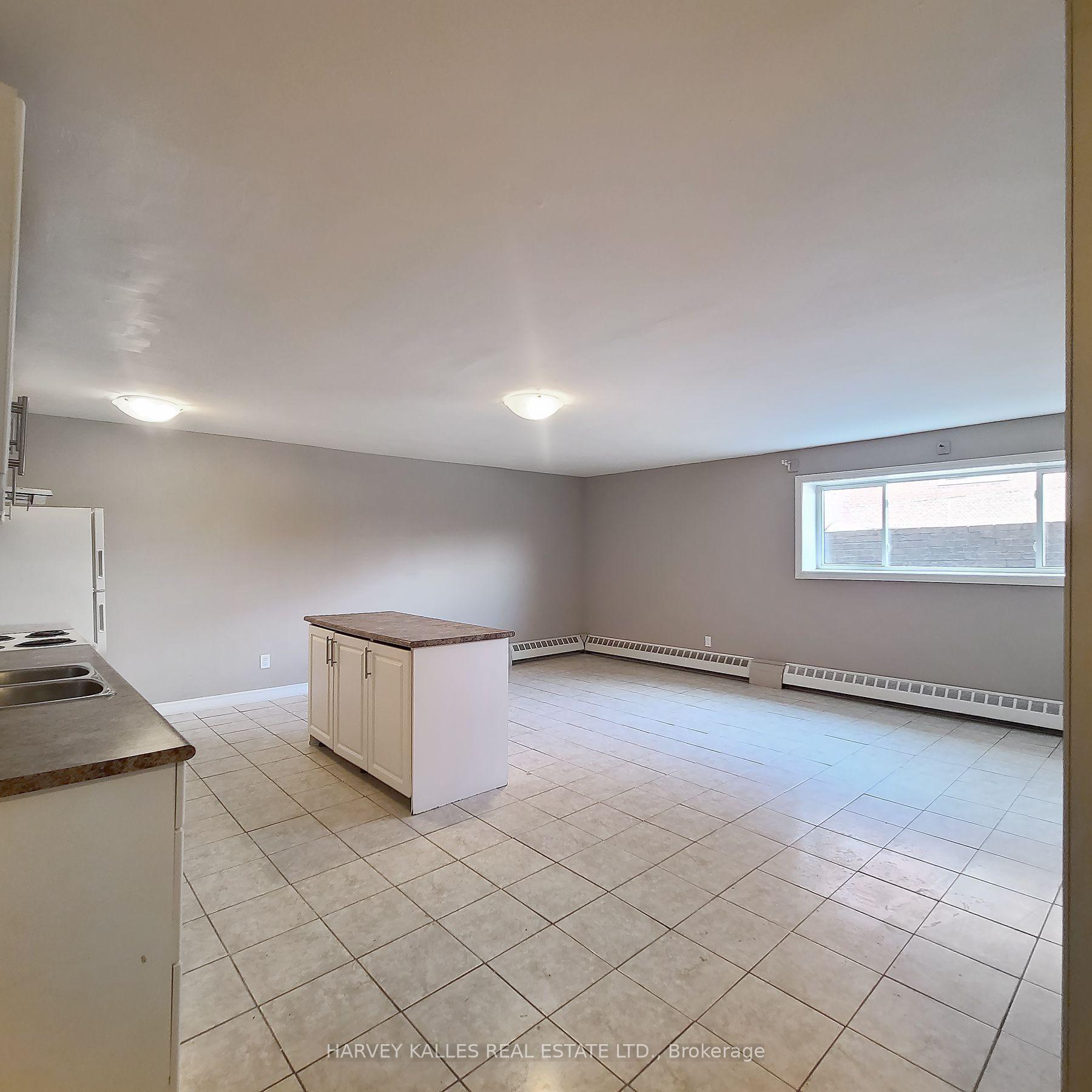 80 Blackfriar Avenue 109 #109, Toronto — Multiplex for lease, photo 1
