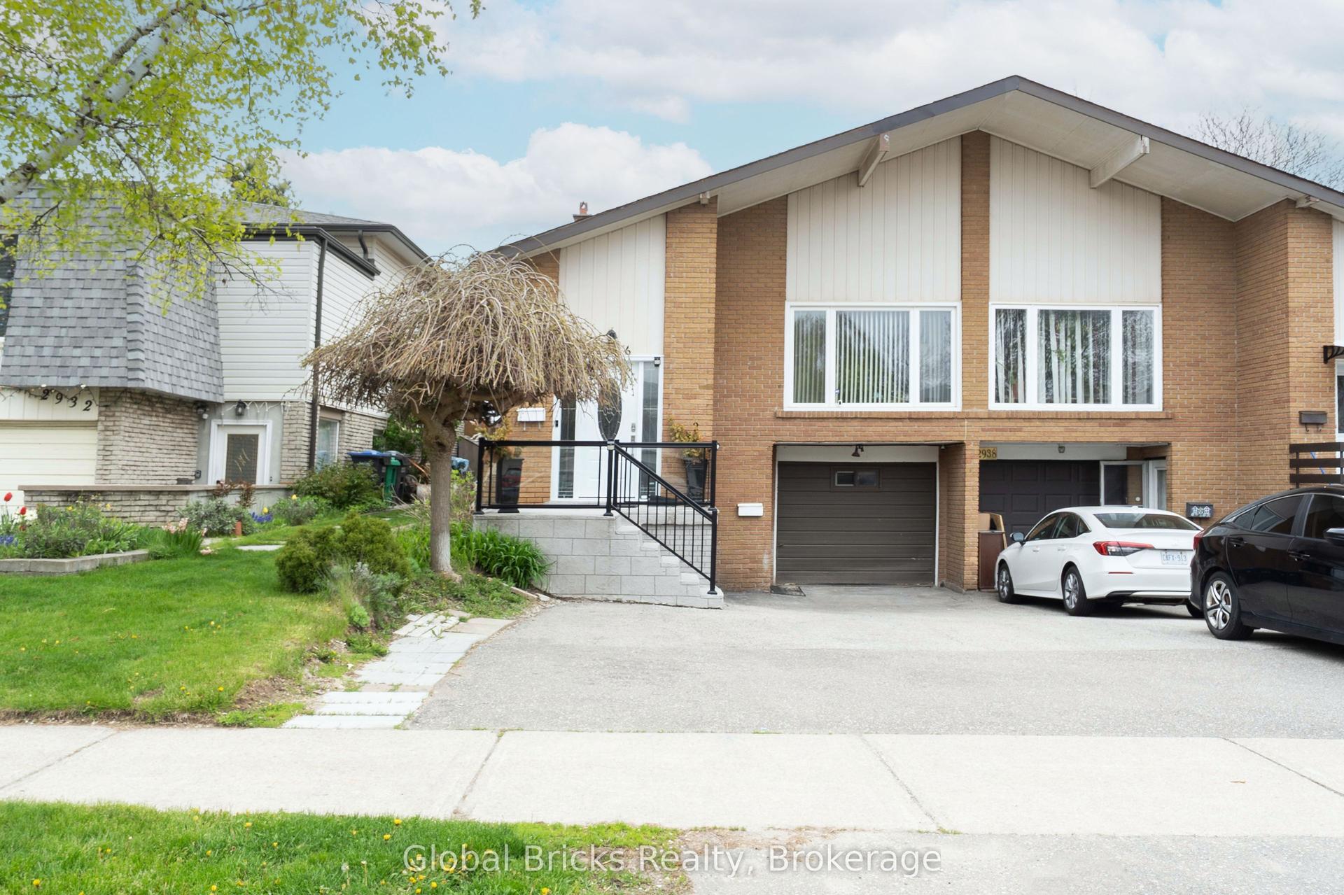 2936 Windjammer Road, Mississauga — Semi-Detached for lease, photo 1
