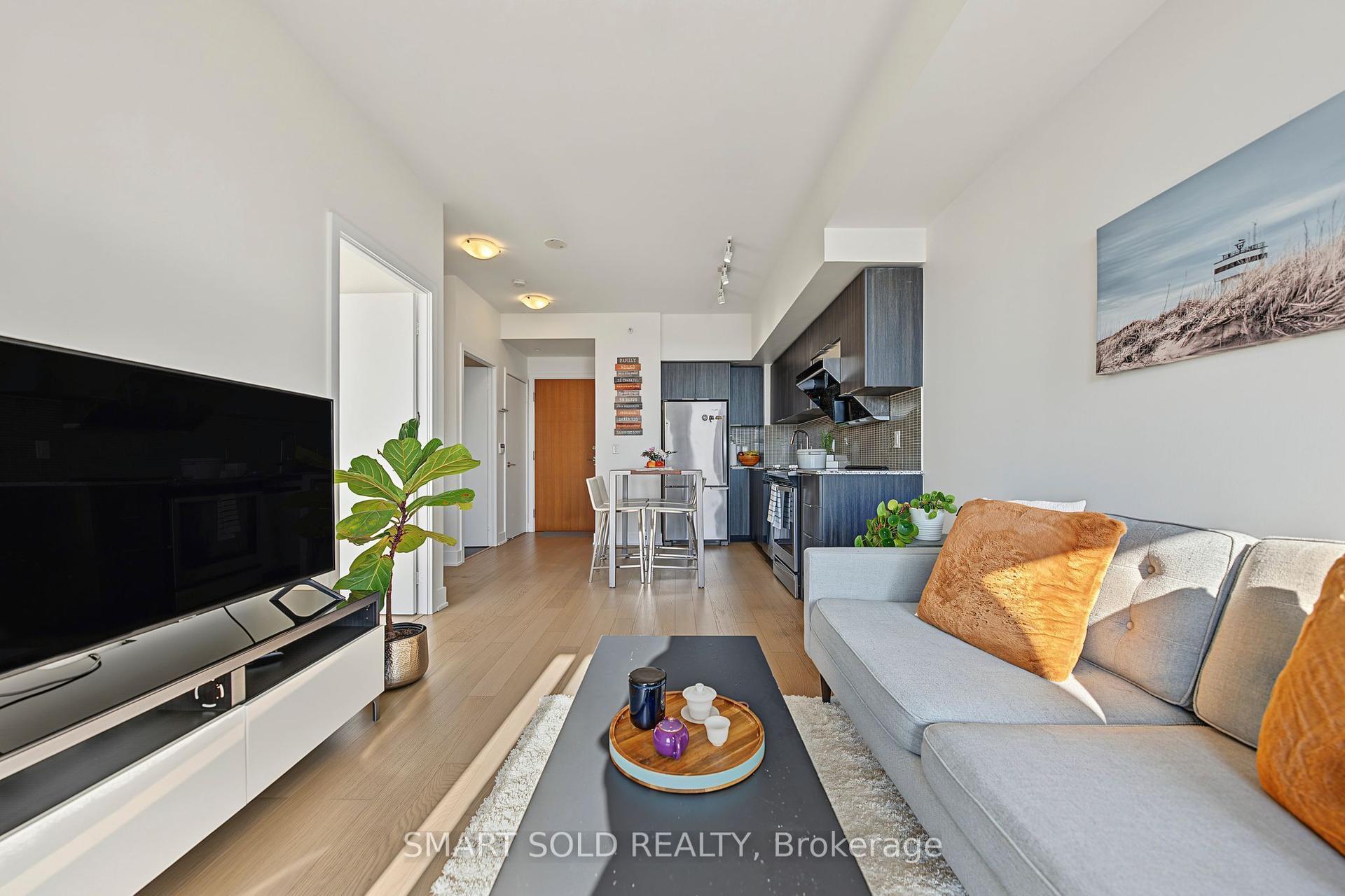 30 Shore Breeze Drive 2419 #2419, Toronto — Condo for sale, photo 1