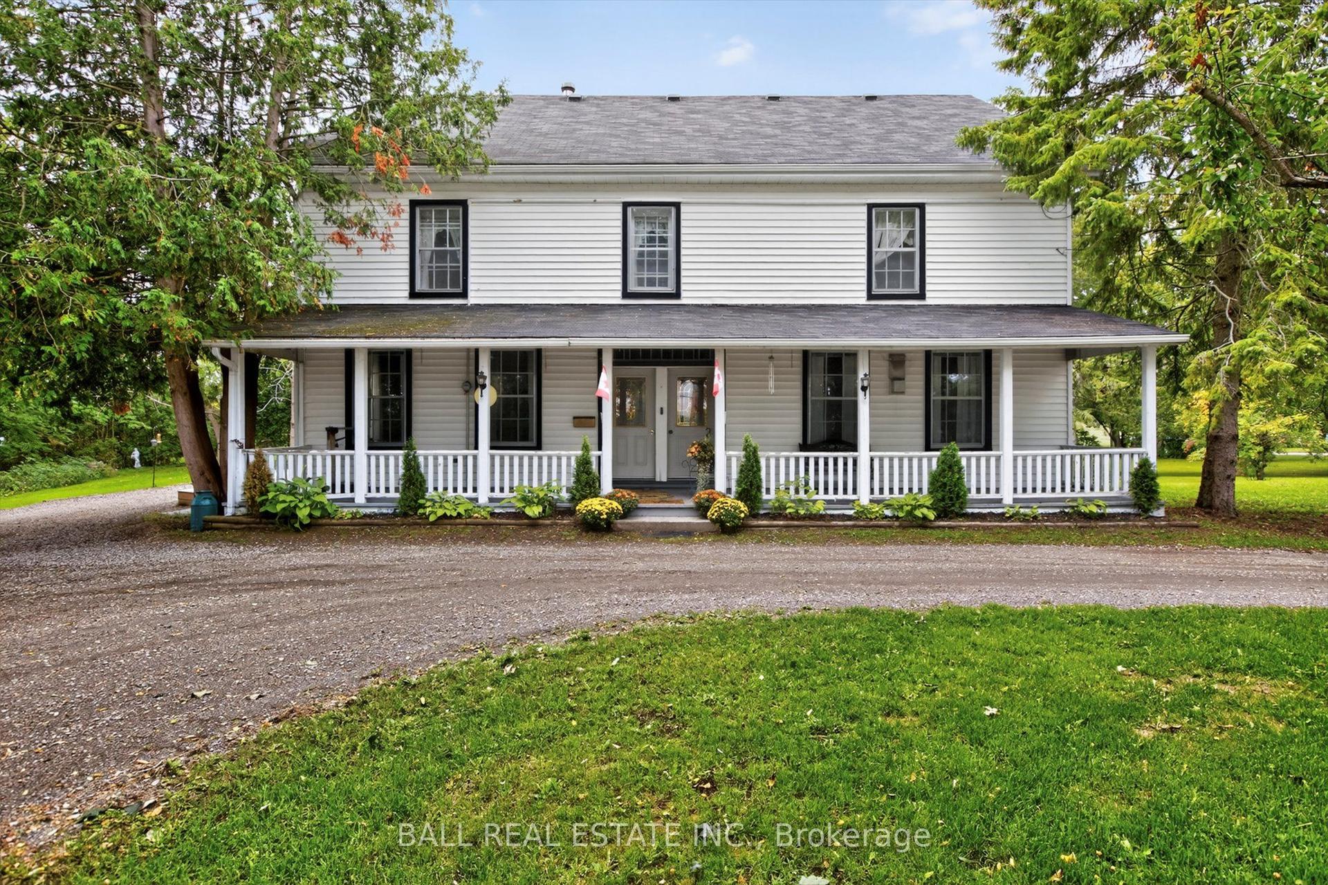 130 Front Street W — photo 1