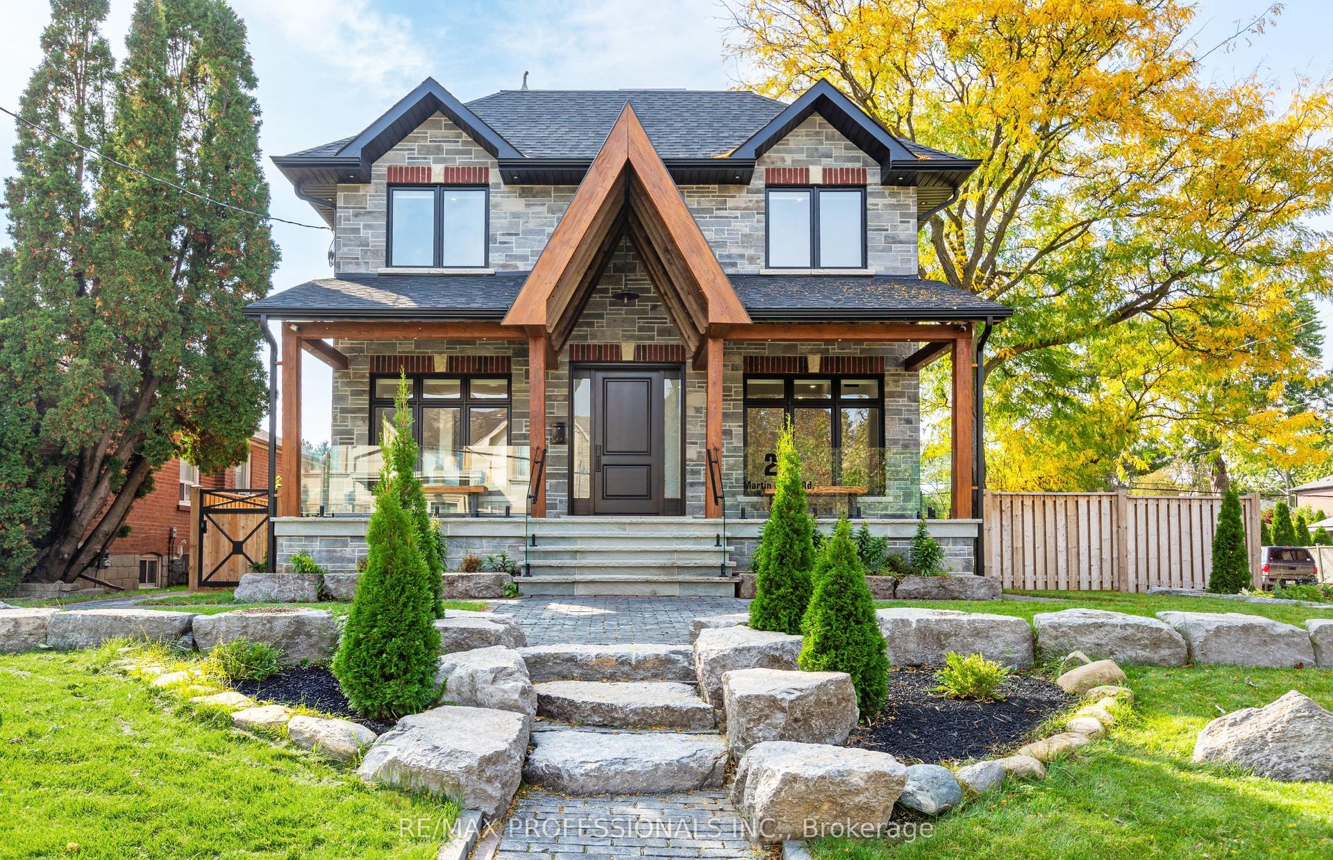 28 Martin Grove Road, Toronto — Detached for sale, photo 1