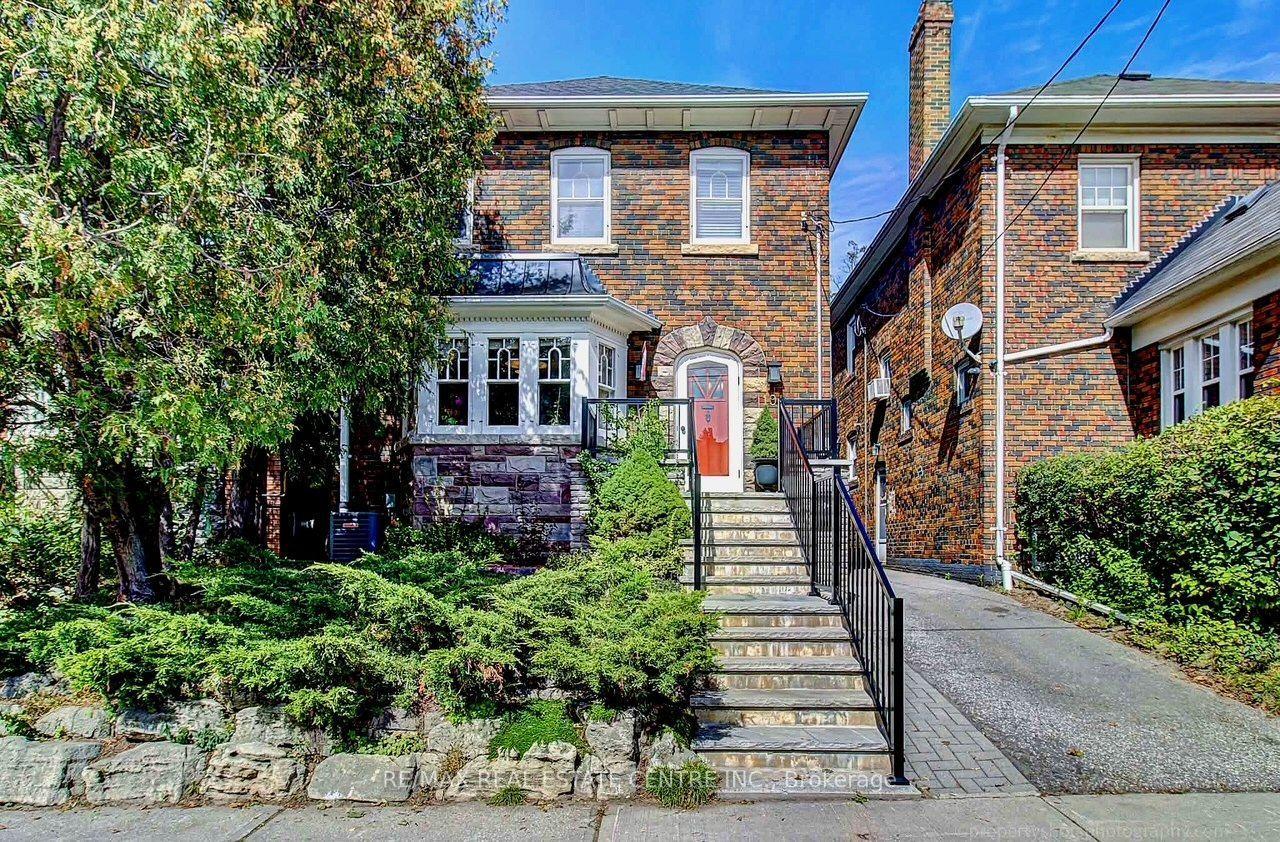 194 Lawrence Avenue E, Toronto — Detached for sale, photo 1
