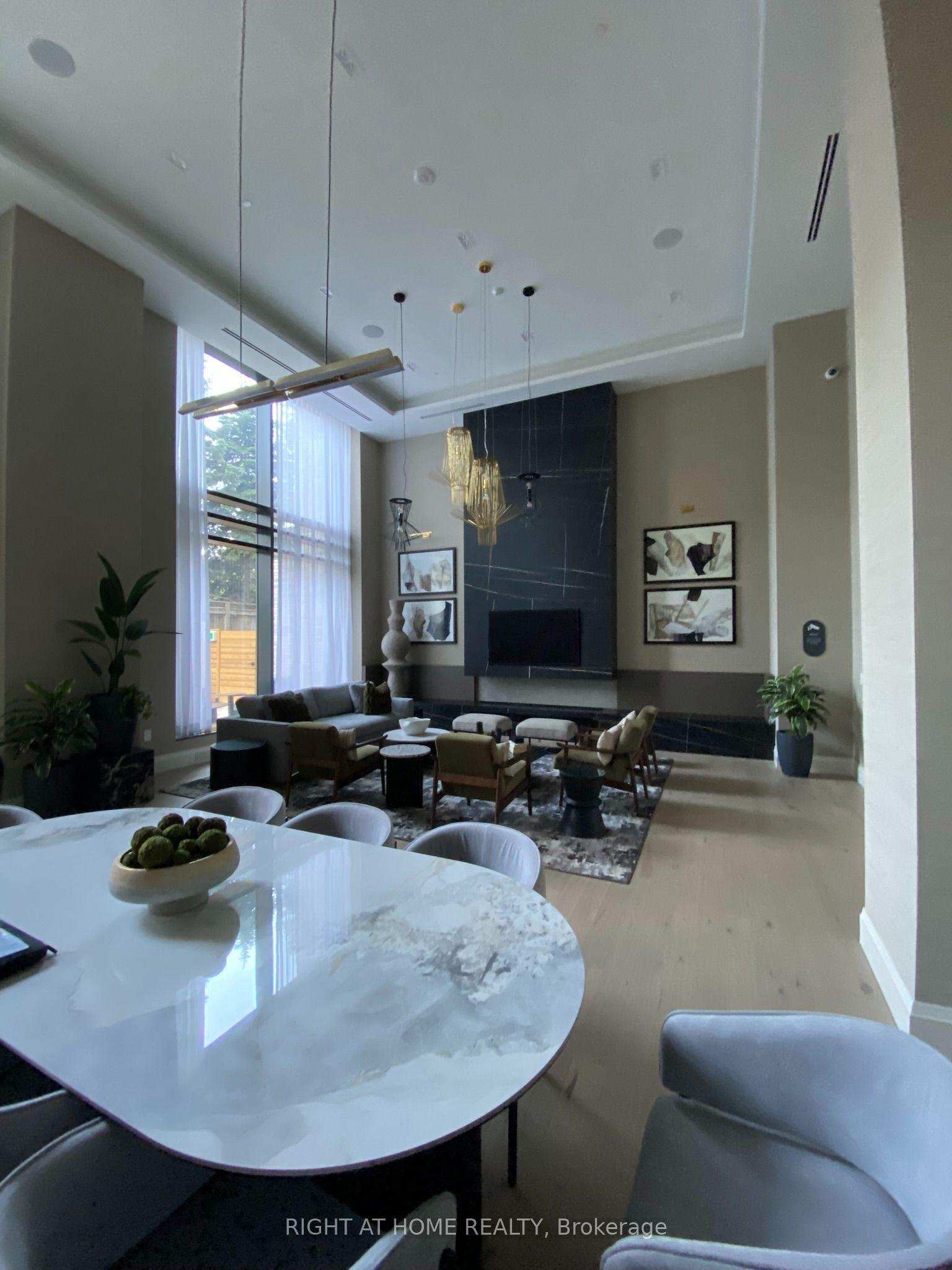 36 Olive Avenue NW 802 #802, Toronto — Condo for lease, photo 1