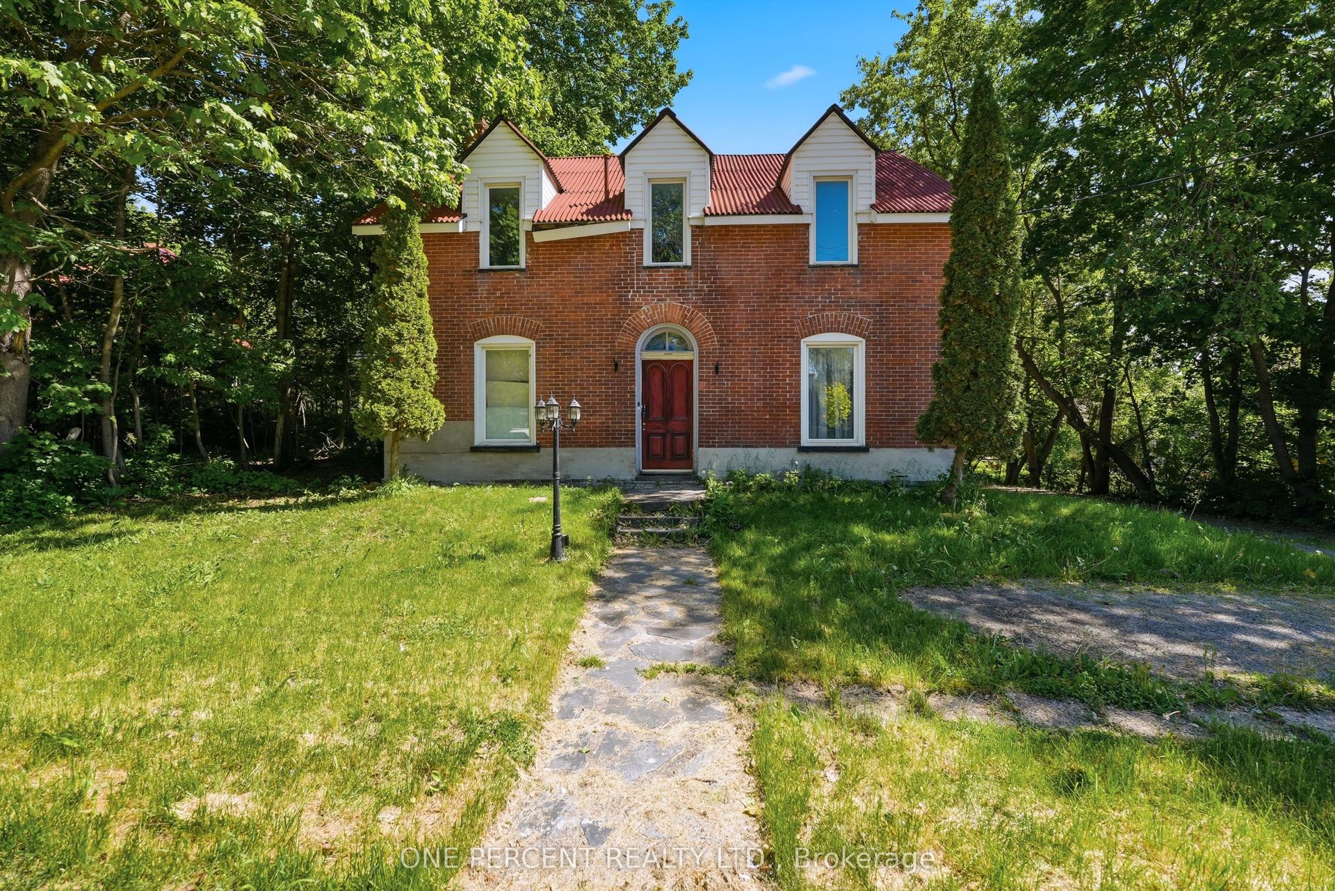 213 St Lawrence Street East Street E, Centre Hastings — Detached for sale, photo 1