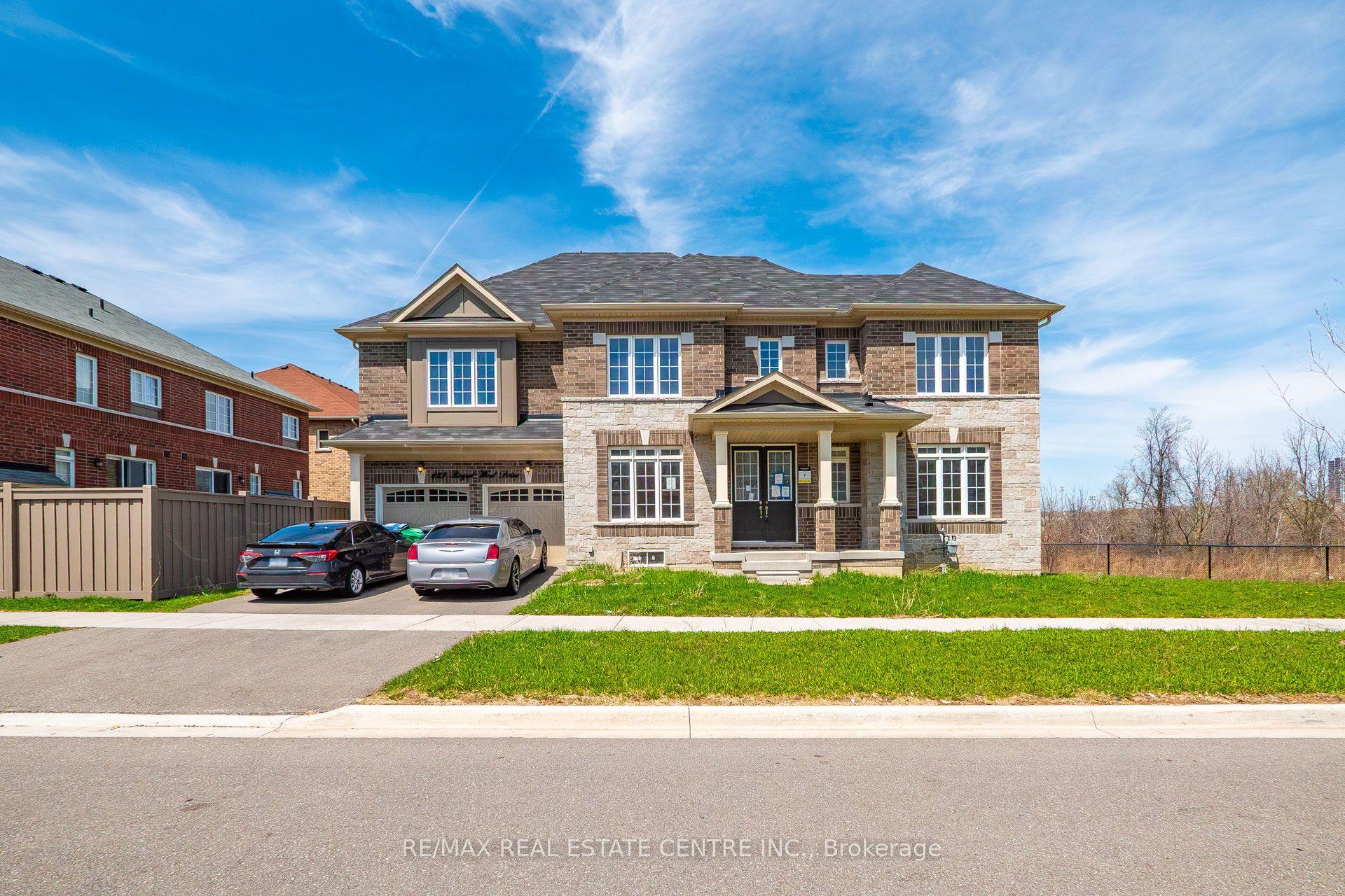 423 Royal West Drive, Brampton — Detached for sale, photo 1