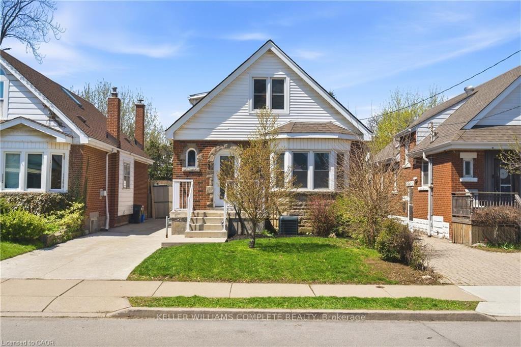 148 Huxley Avenue S — photo 1