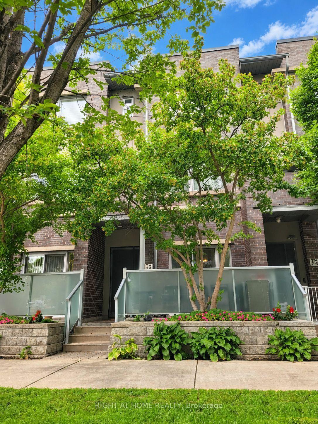 290 Village Green Square TH25 #TH25, Toronto — Condo Town for lease, photo 1
