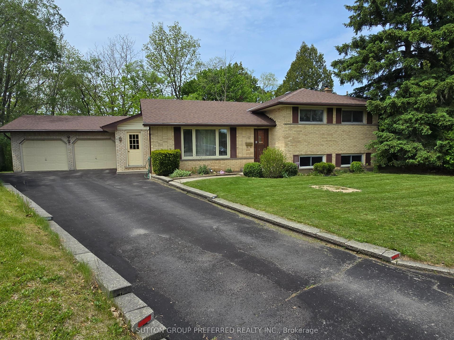 17 Agincourt Place, London South — Detached for sale, photo 1