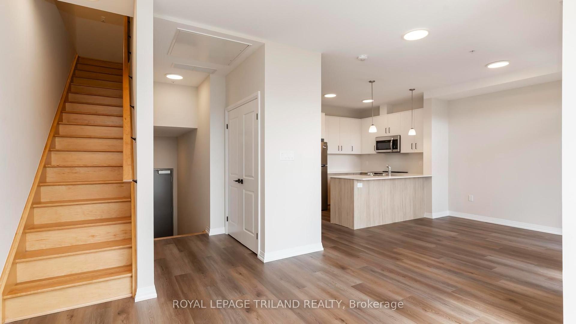 865 Kleinburg Drive 101 #101, London North — Townhouse for lease, photo 1