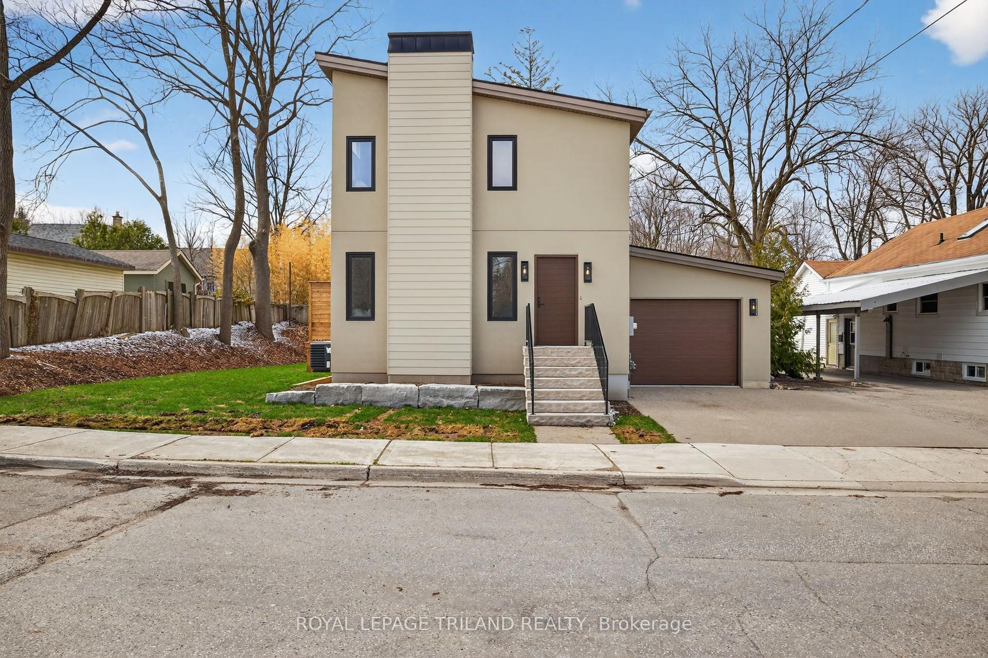 14 Lundy Lane — photo 1