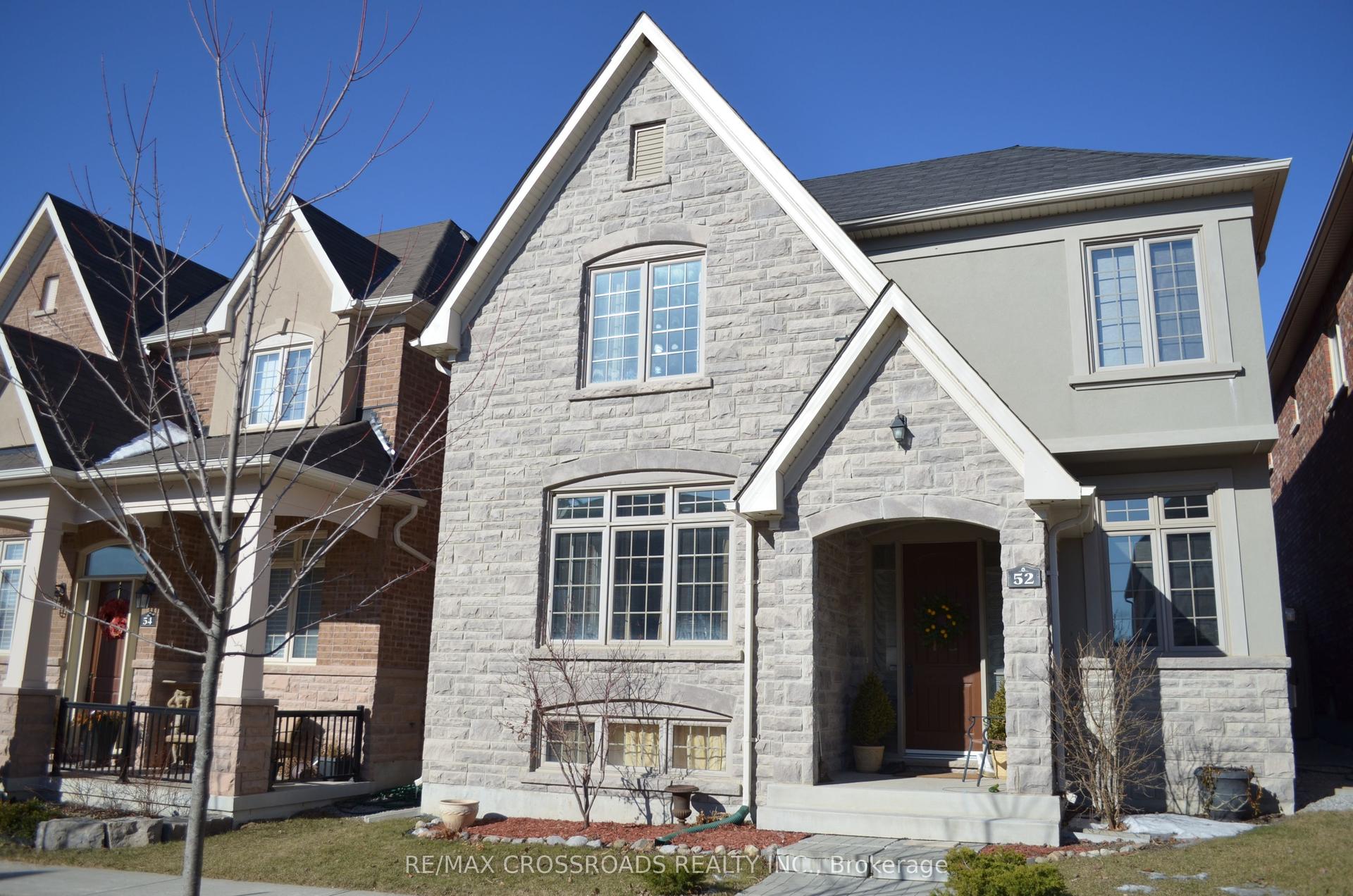 52 Dungannon Drive — photo 1