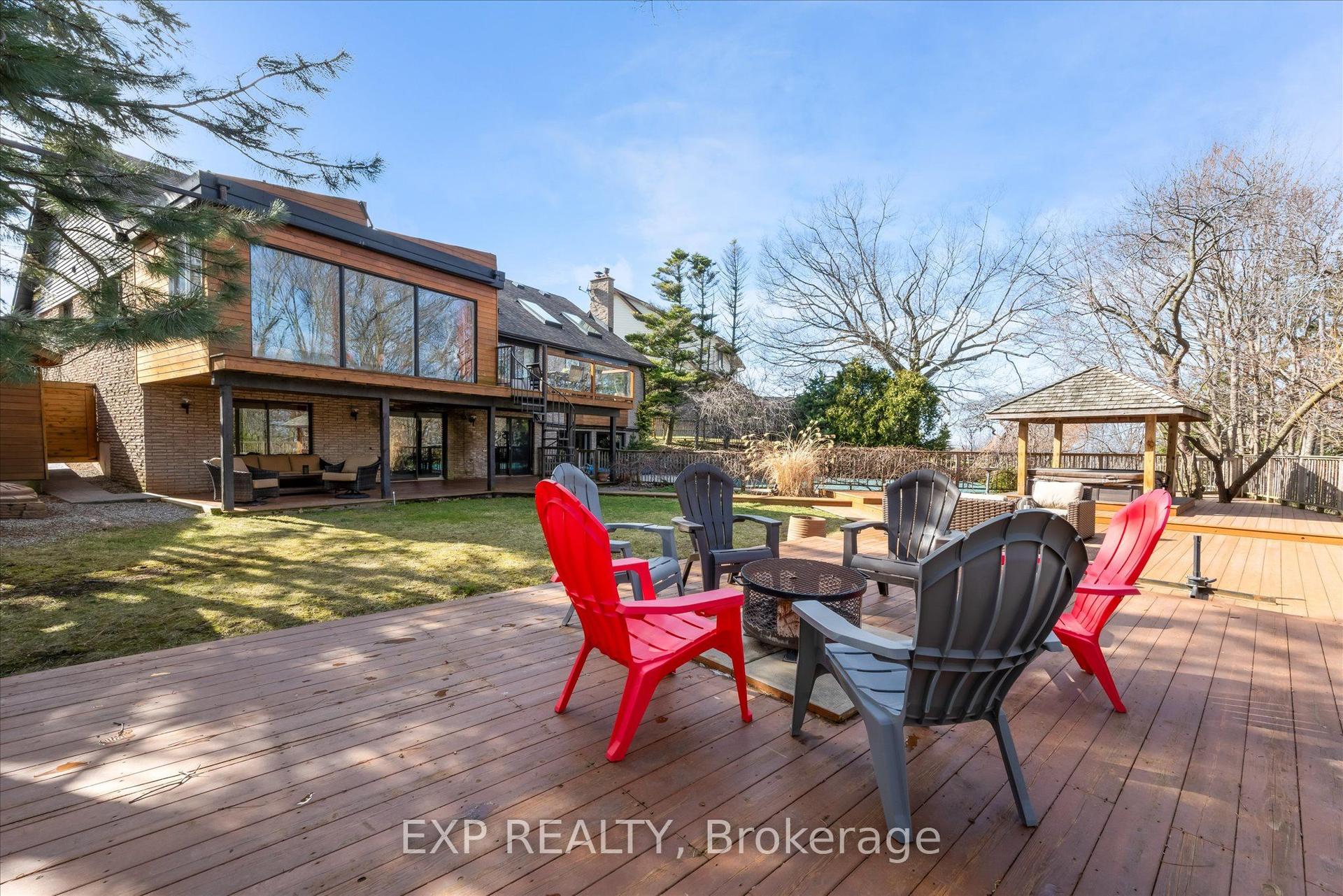 39 Hilts Drive, Hamilton — Detached for sale, photo 1