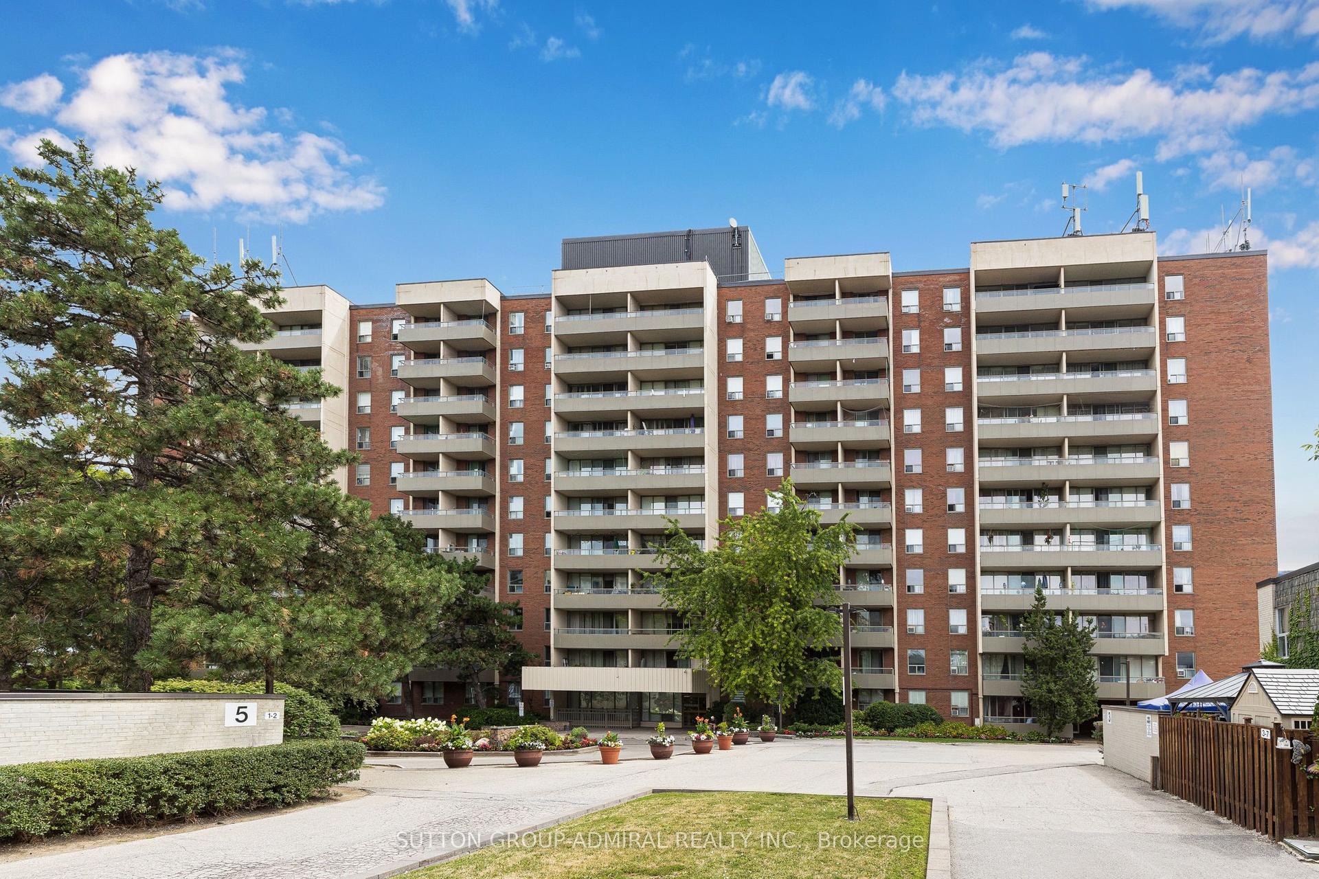 1 Four Winds Drive 513 #513, Toronto — Condo for sale, photo 1