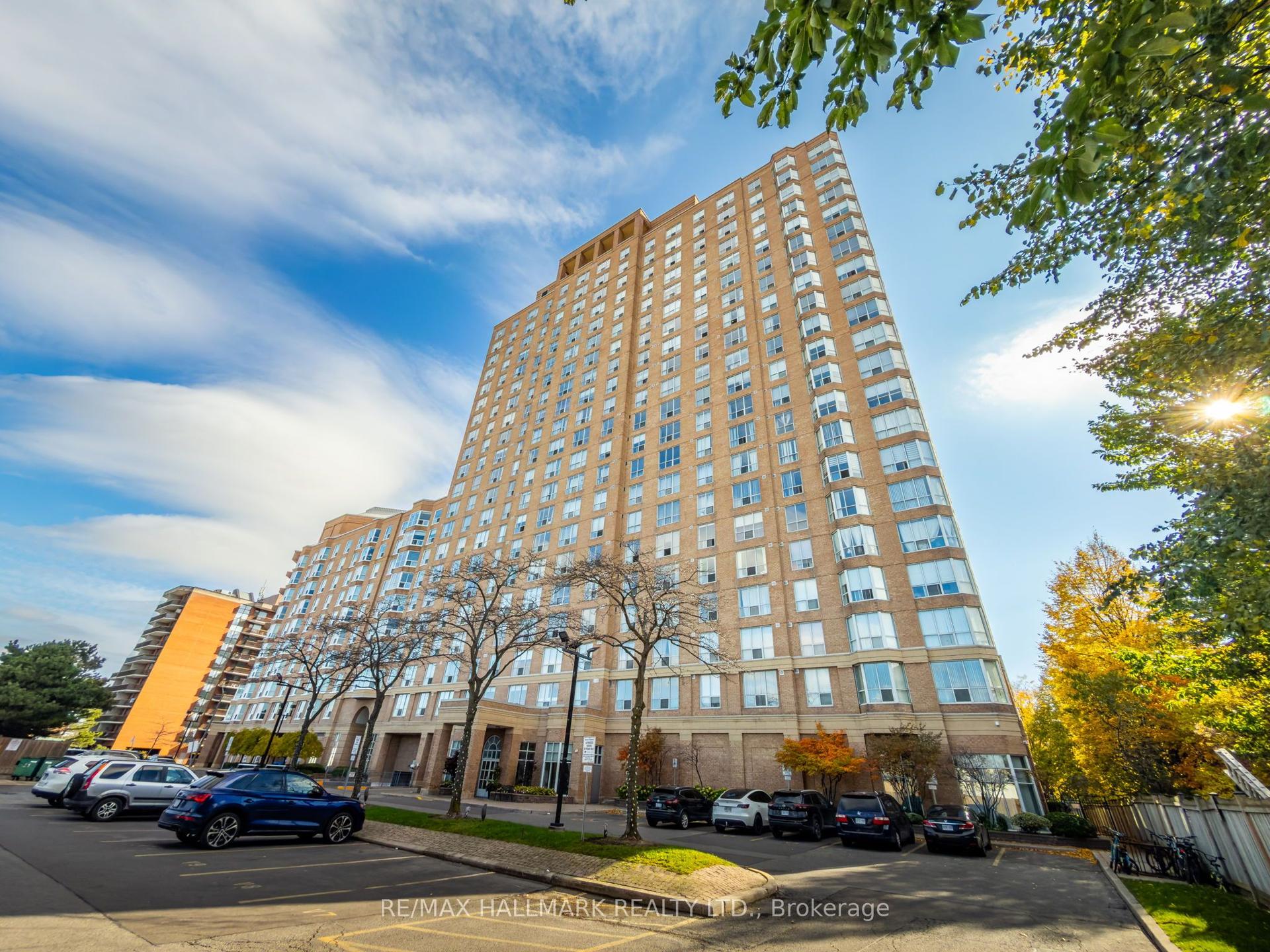 21 Overlea Boulevard 1801 #1801 — photo 1