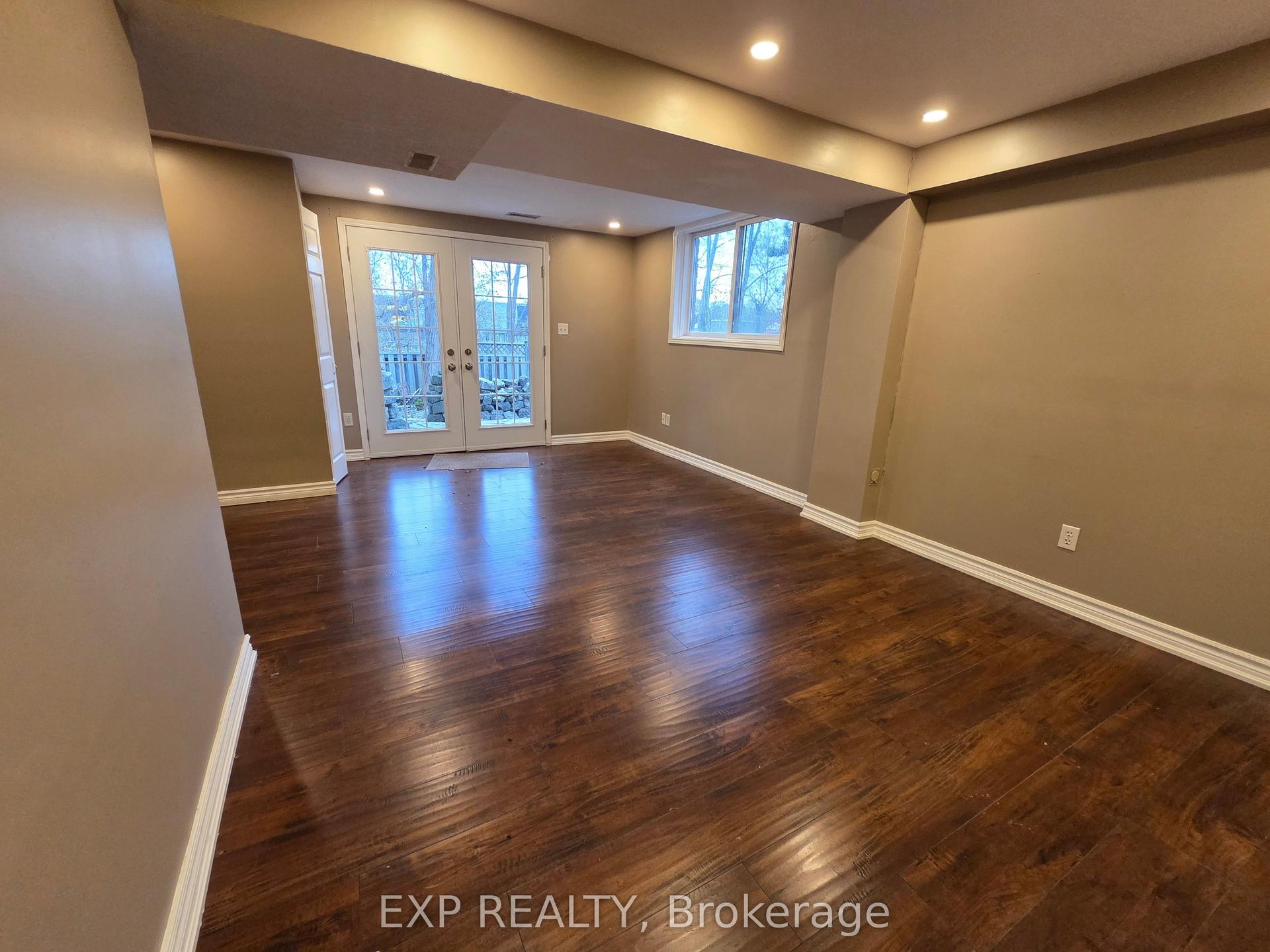 696 Penny Lane Lower #Lower — photo 1