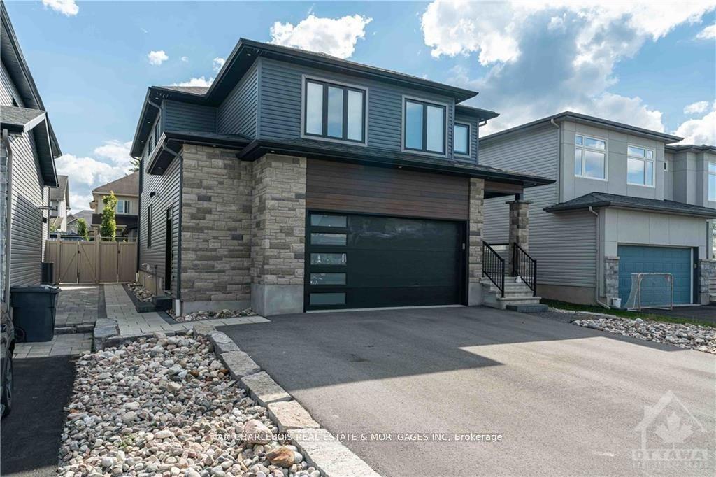 846 ROCKSON Crescent C #C — photo 1