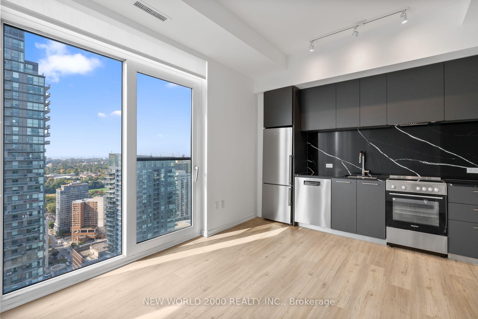 101 Roehampton Avenue 3809 #3809 — photo 1