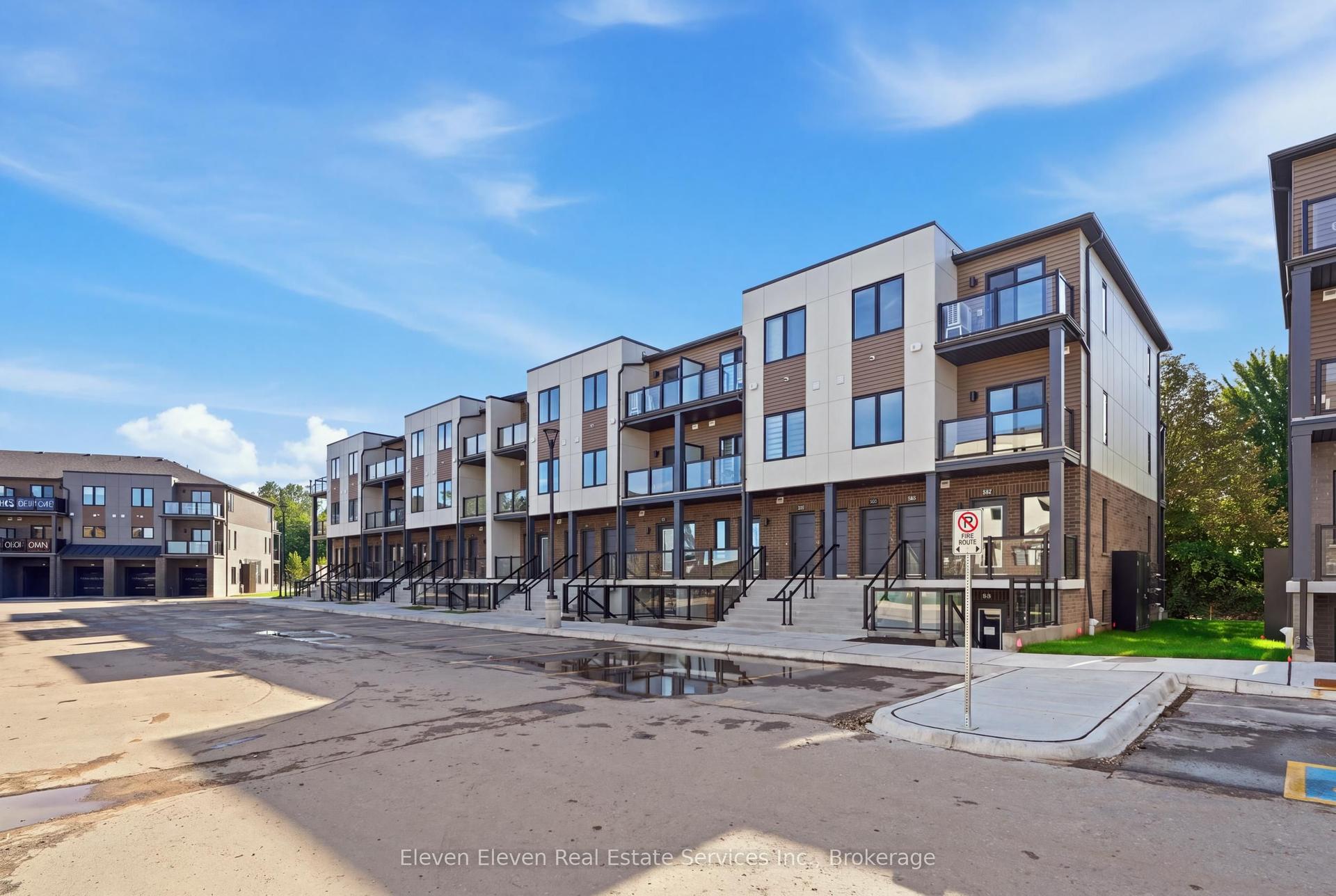 331 Clair Road E 54 #54, Guelph — Condo Town for sale, photo 1